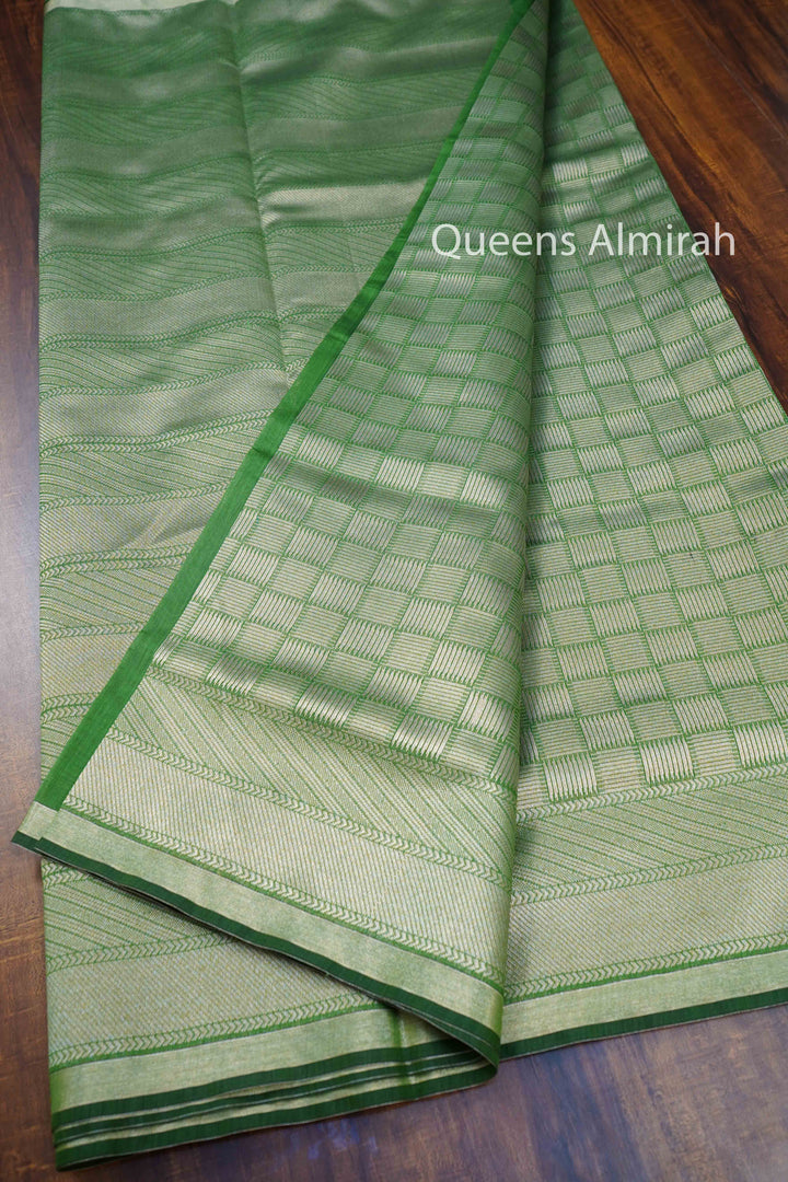 GREYISH GREEN PURE SILK COTTON SAREE - Queens Jewel Emporium
