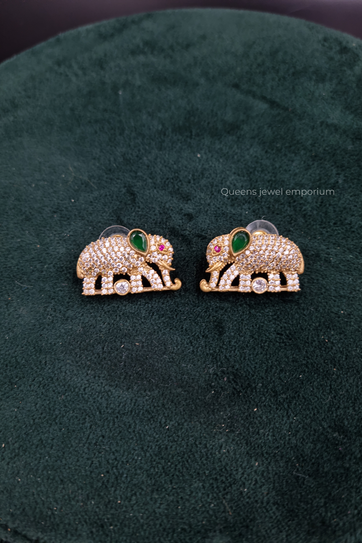 YASHWANTHI HARAM - Queens Jewel Emporium
