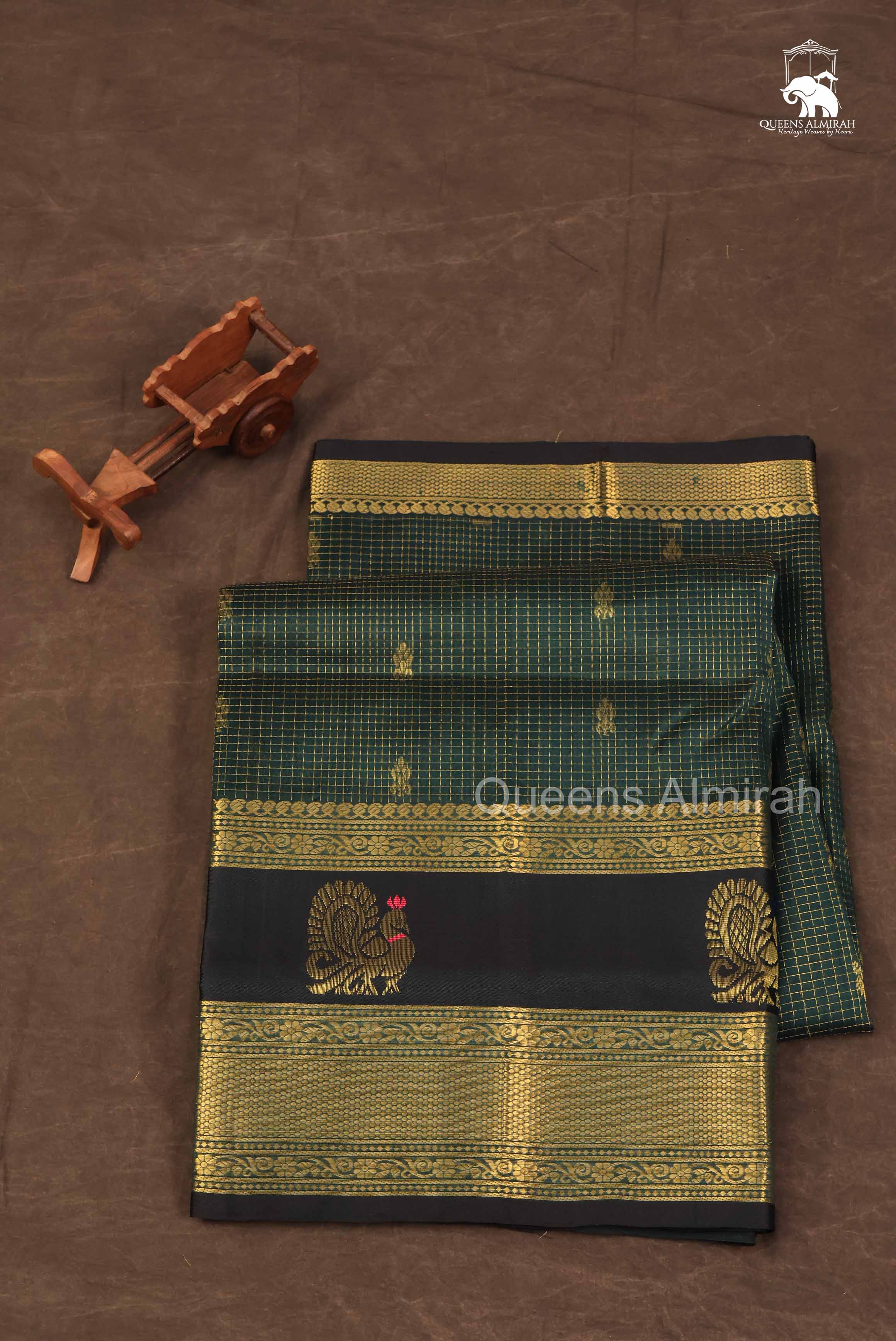 Dark Green Kattam Butta With Peacock Border Pure Silk Cotton Saree