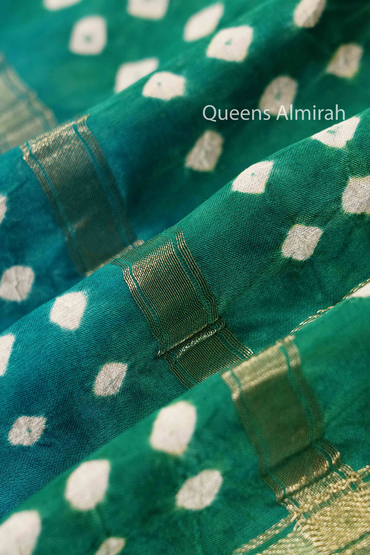 DARK SPRING GREEN  MODAL SILK SAREE 1 - Queens Jewel Emporium