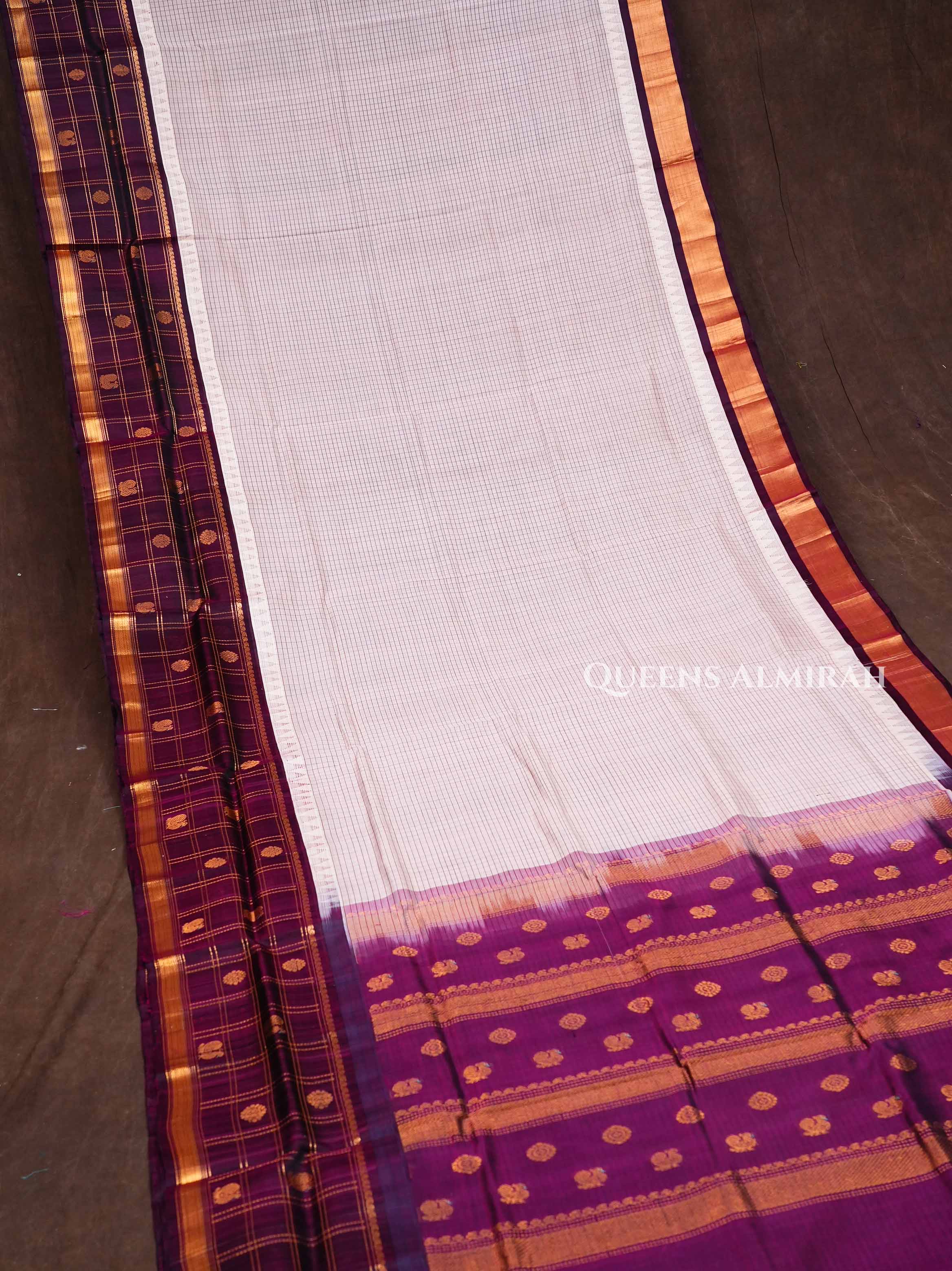 Off White With Cocoa Bean Pure Kanchi Silk Cotton Saree