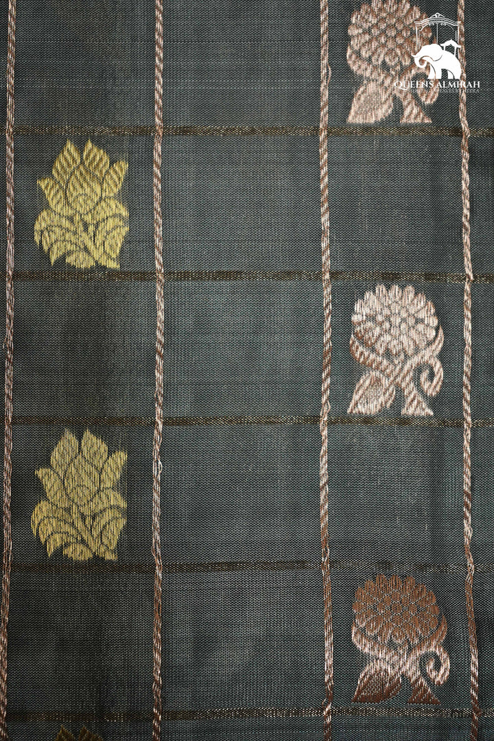 PALE SKY BLUE WITH NILE BLUE KANCHIVARAM SILK SAREE - Queens Jewel Emporium