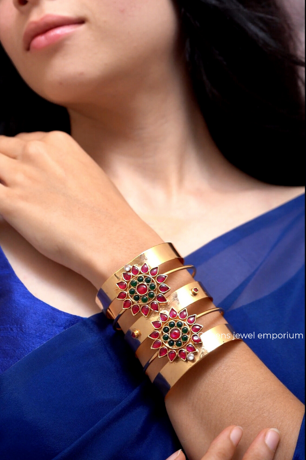 MAHISHA KADA BANGLE - Queens Jewel Emporium