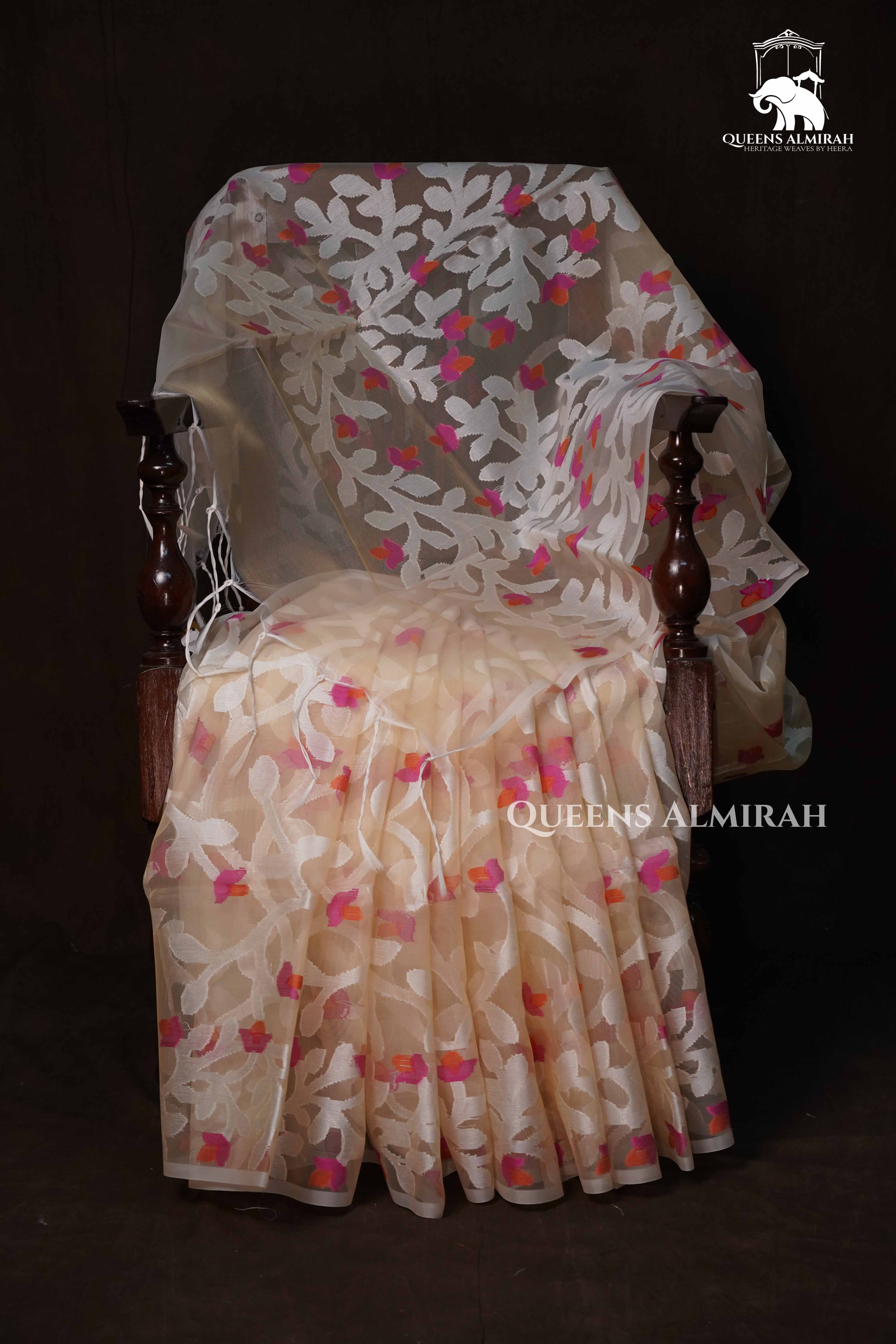 Pinkish Grey Muslin Jamdani Saree