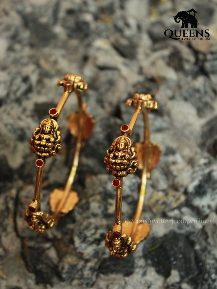 THIRAGAI NAGAS BANGLE - Queens Jewel Emporium