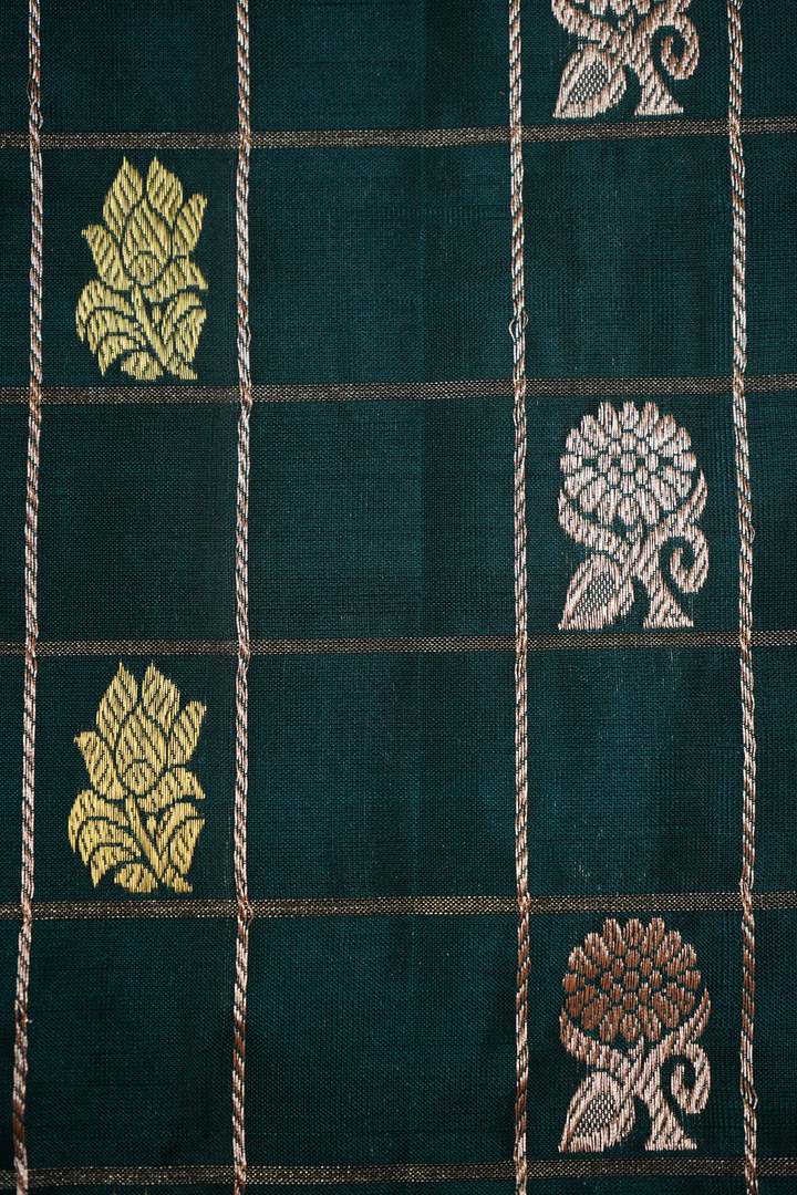 BLUE DIANE WITH WINE BERRY PURE  KANCHIVARAM SILK SAREE - Queens Jewel Emporium