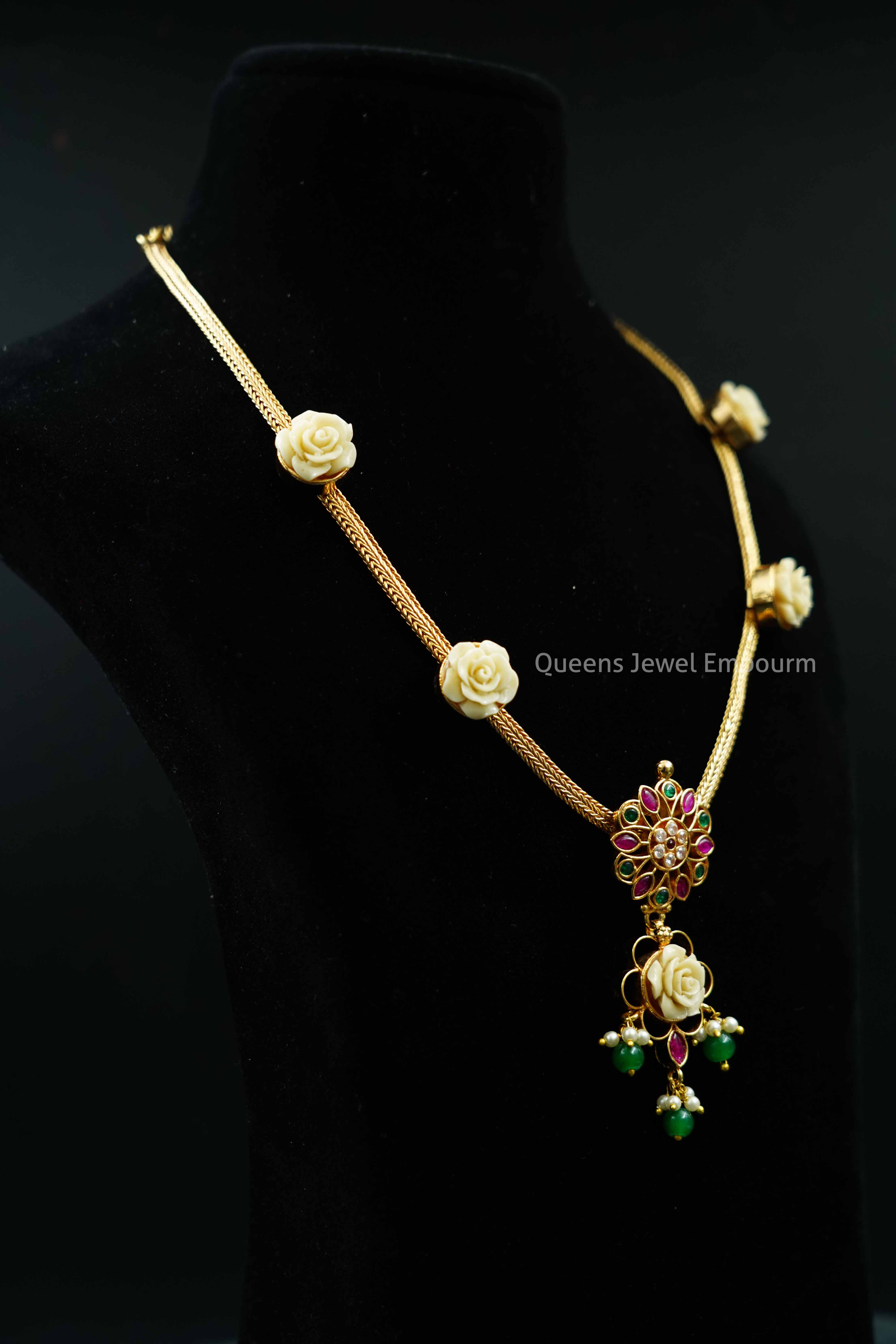 Anvika Necklace