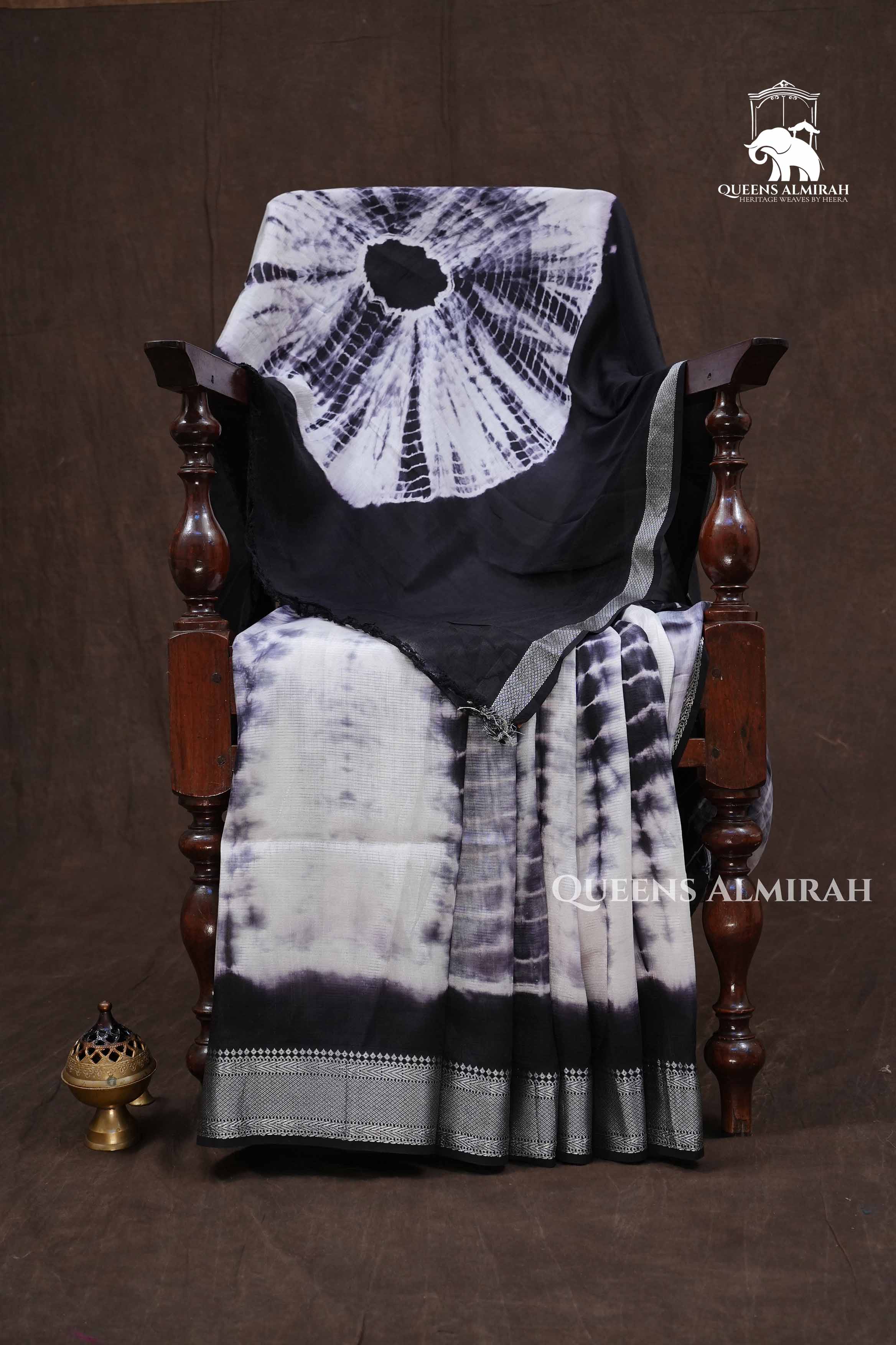 Black With White Shibori Mangalgiri Saree