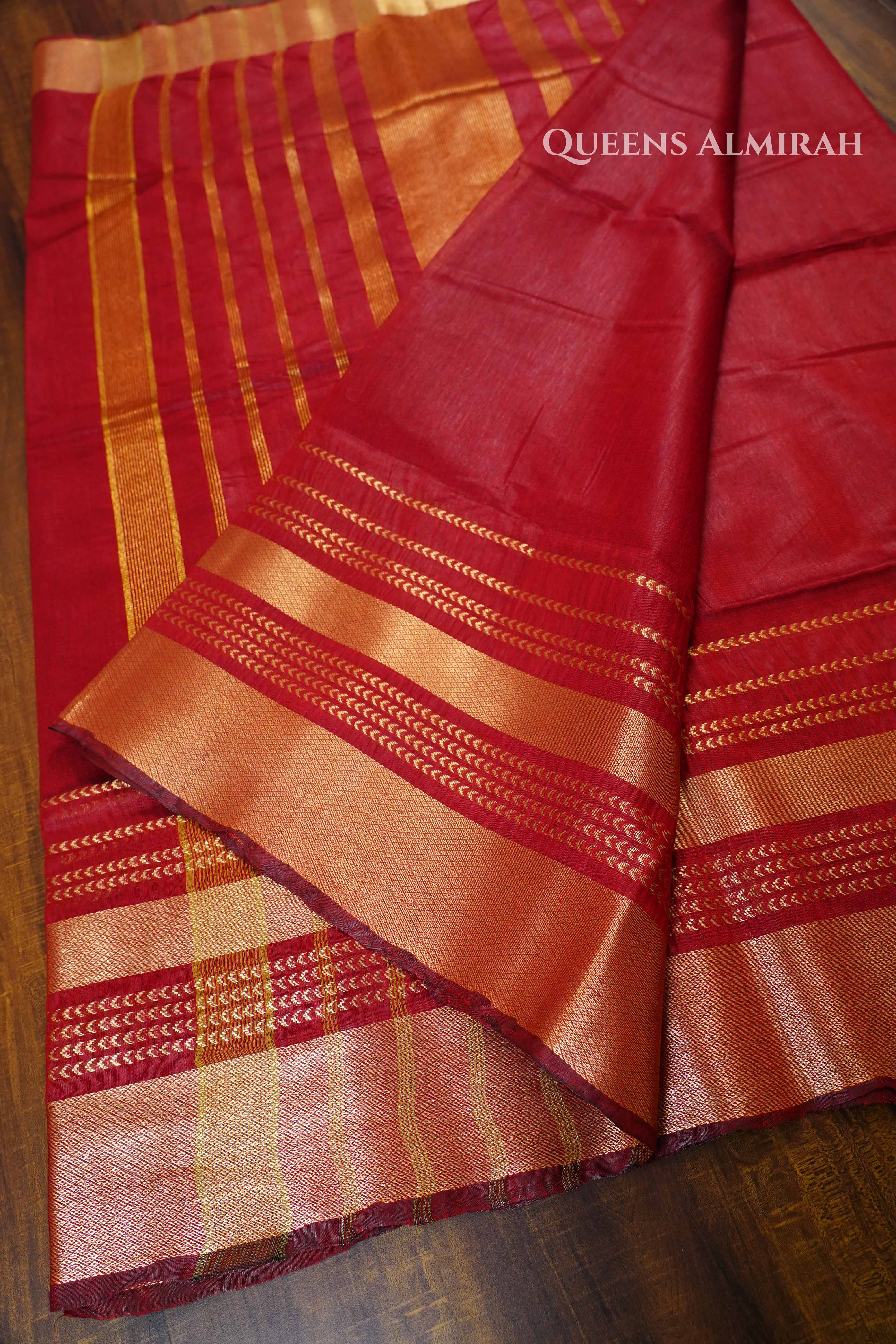 Crimson Red Maheshwari saree QUEENS ALMIRAH
