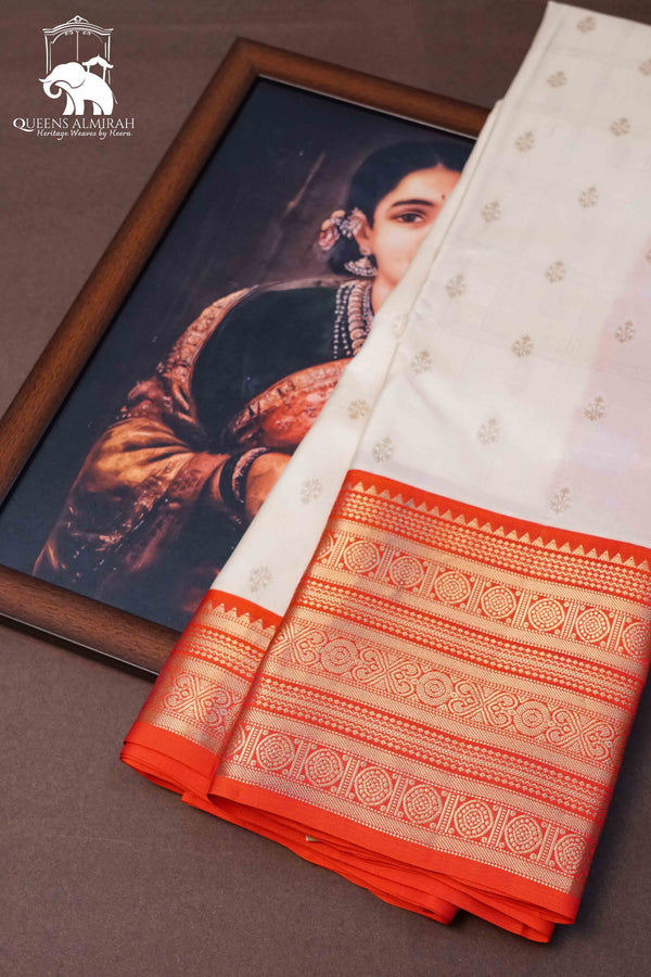 OFF WHITE WITH RED PURE KANCHIVARAM SILK SAREE - Queens Jewel Emporium