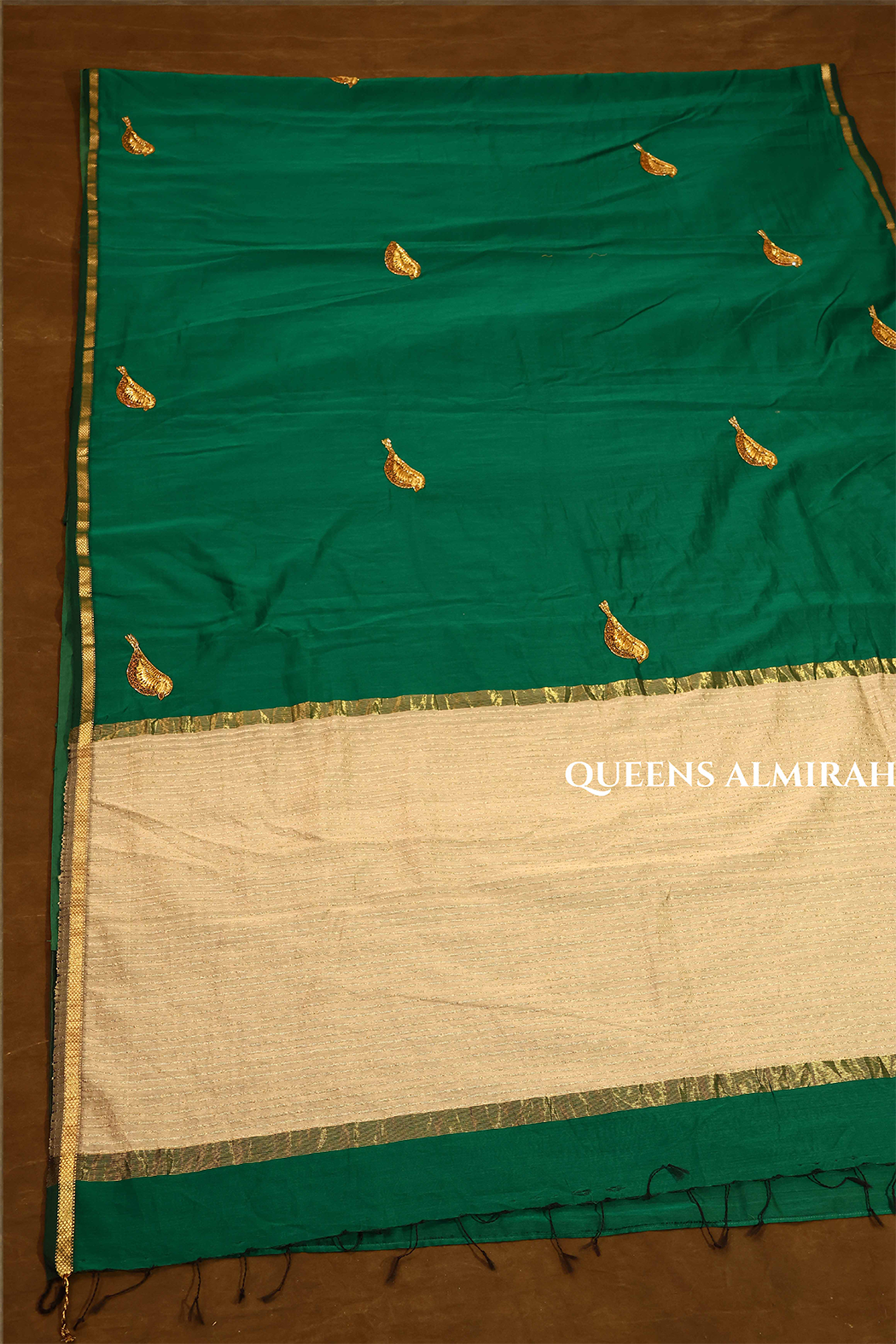 Emerald Green Singara Chittu Handloom Maheshwari Silk Cotton Saree