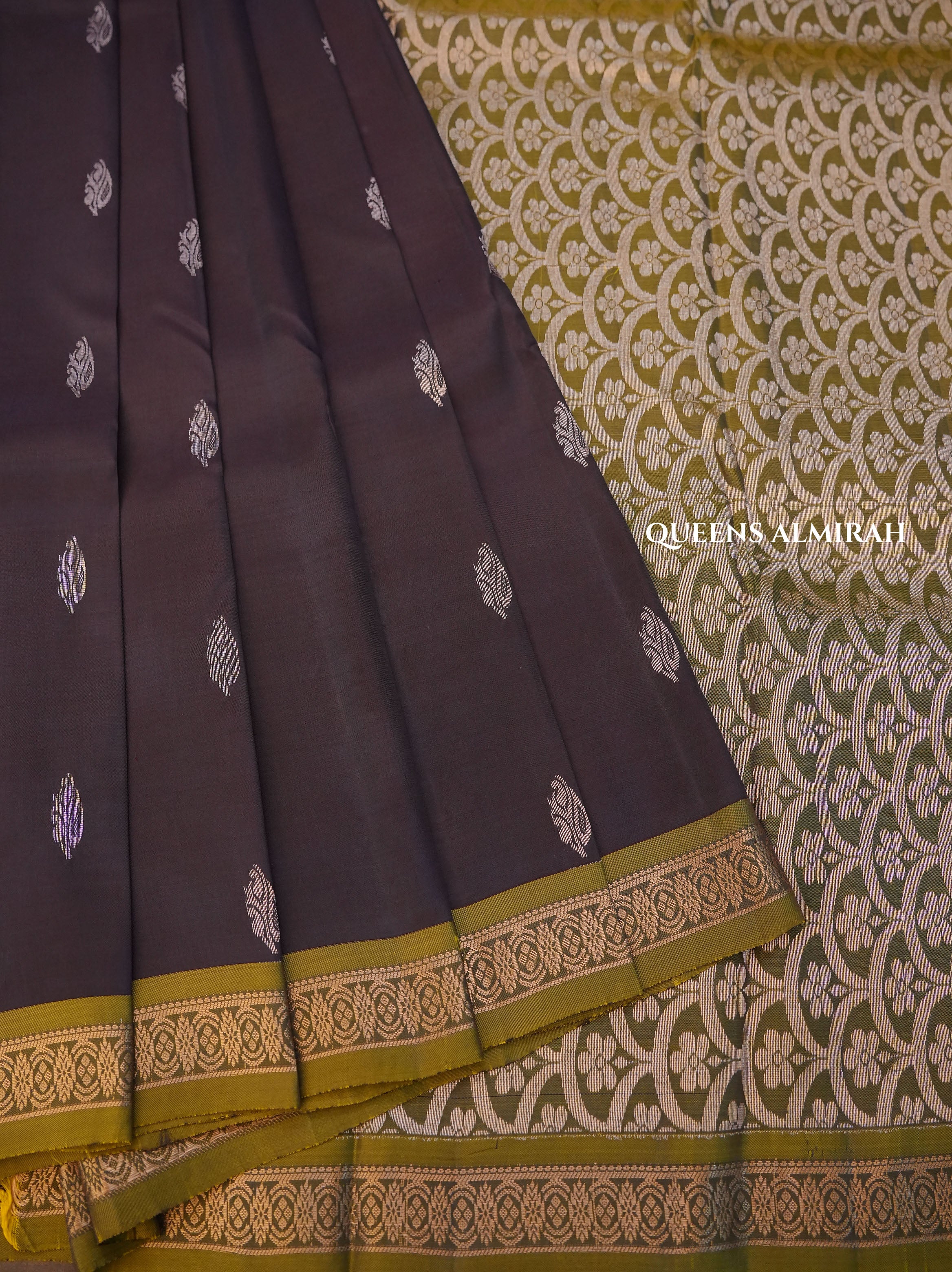 Cocoa Bean With Green Budget Kanchivaram Silk Saree
