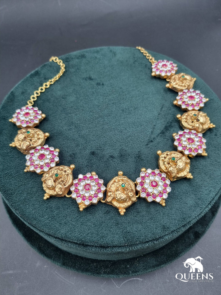 PREETHAM NAGAS NECKLACE - Queens Jewel Emporium