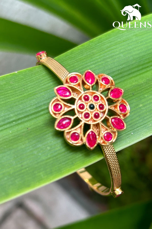 OVIYAM KAAPPU - Queens Jewel Emporium