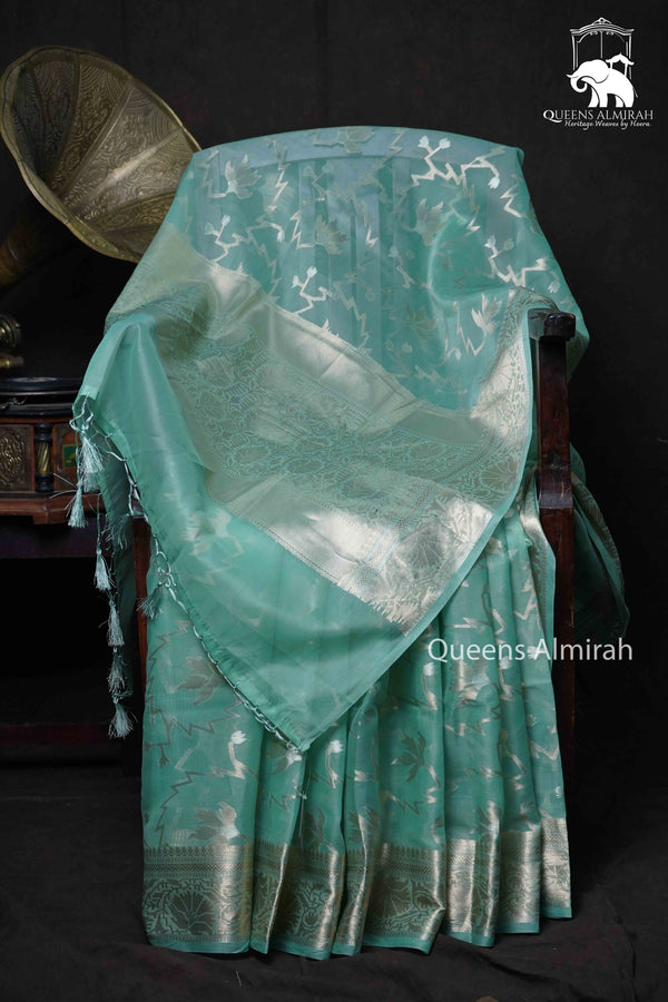 DUSKY GREEN MUSLIN JAMDANI SAREE - Queens Jewel Emporium