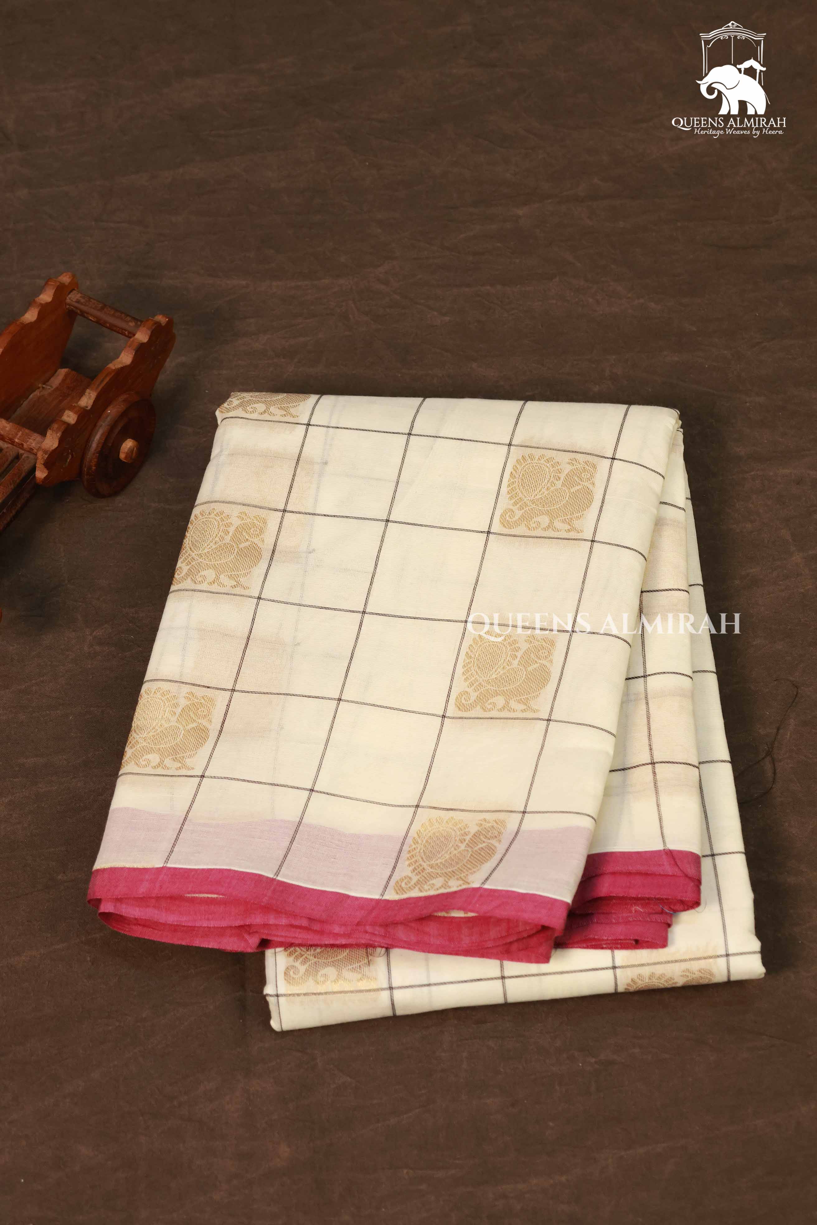 White Kattam With Peacock Butta Kanchi Cotton Saree