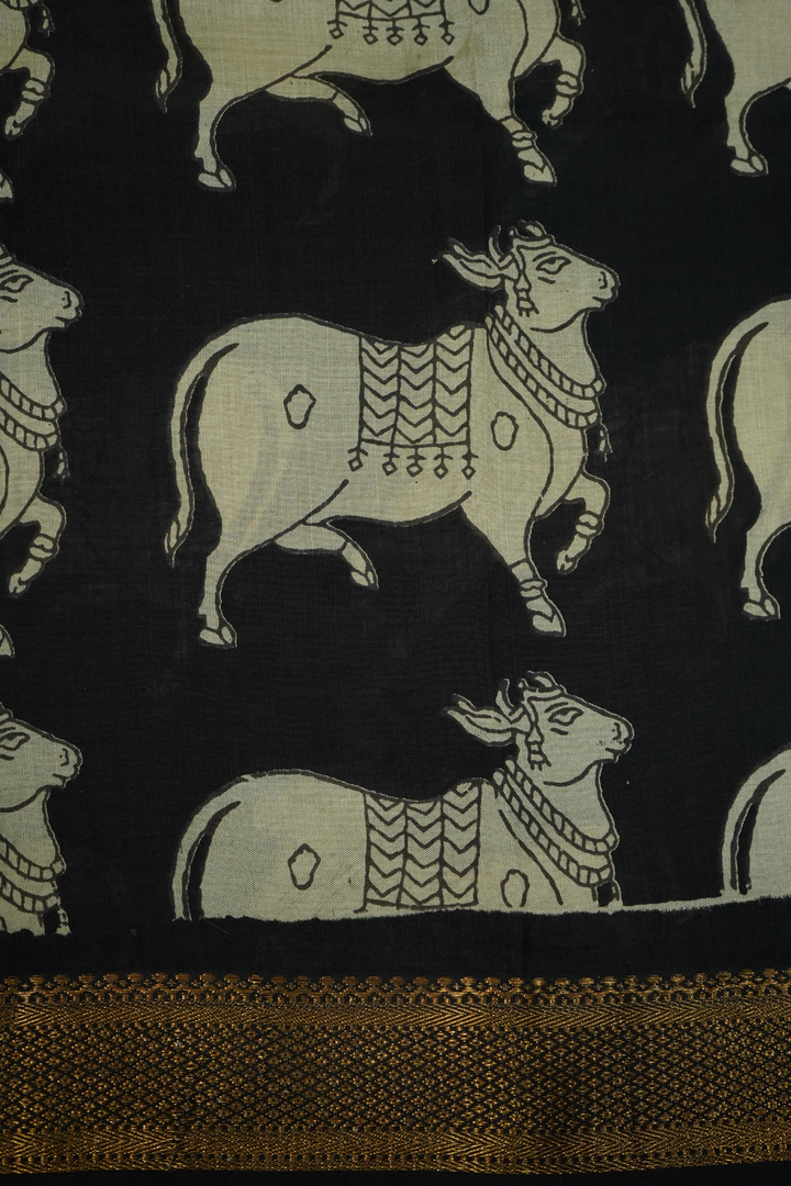 BRIGHT GREY WITH BLACK AND GOLDEN BORDER MANGALGIRI SAREE - Queens Jewel Emporium