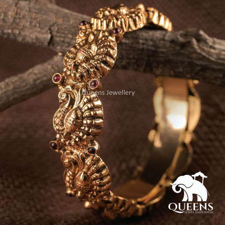 MADHUBALA LOOK - Queens Jewel Emporium