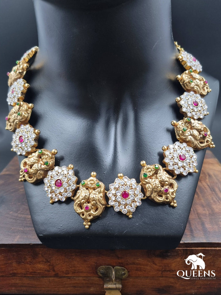 NAMRATHA NAGAS NECKLACE - Queens Jewel Emporium