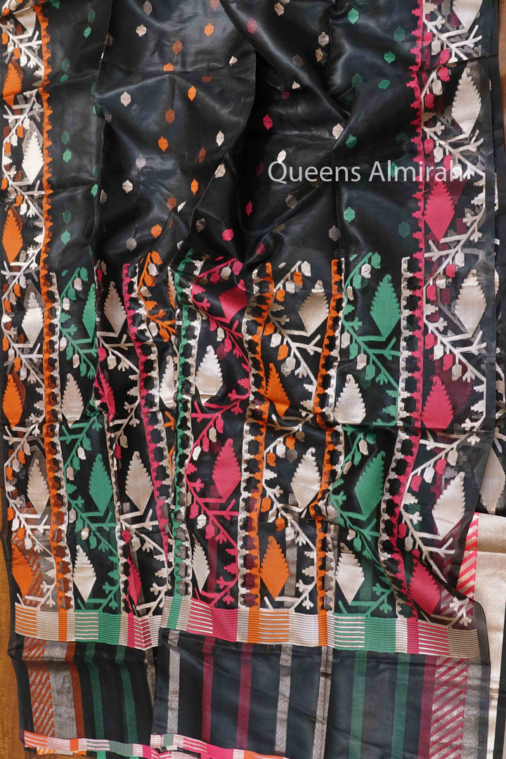 BLACK MUSLIN JAMDANI SAREE - Queens Jewel Emporium