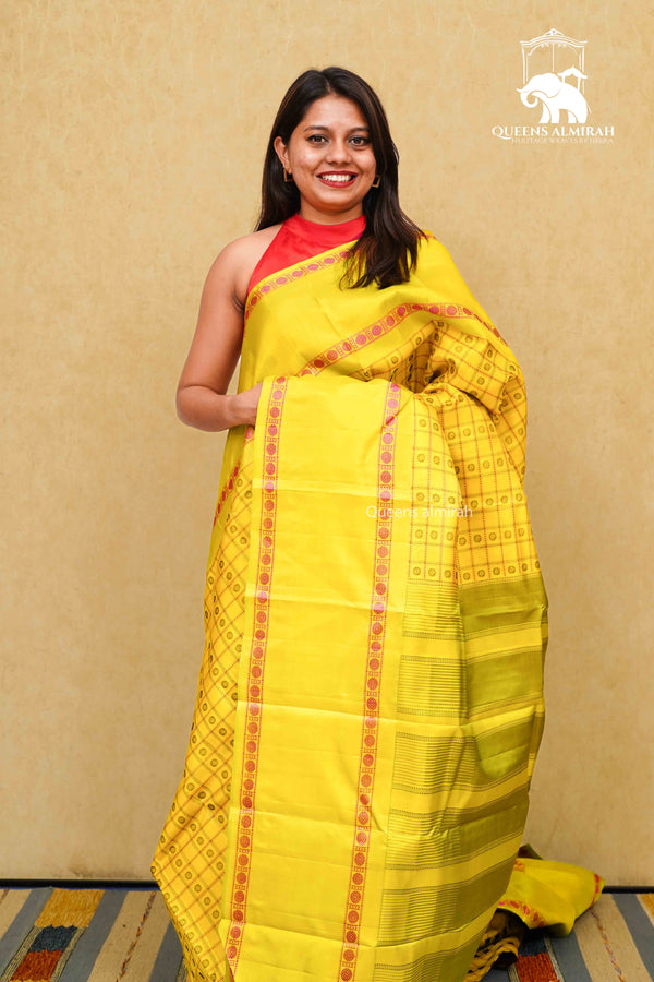 OLIVE YELLOW WITH PEA GREEN PURE KANCHIVARAM SILK SAREE - Queens Jewel Emporium