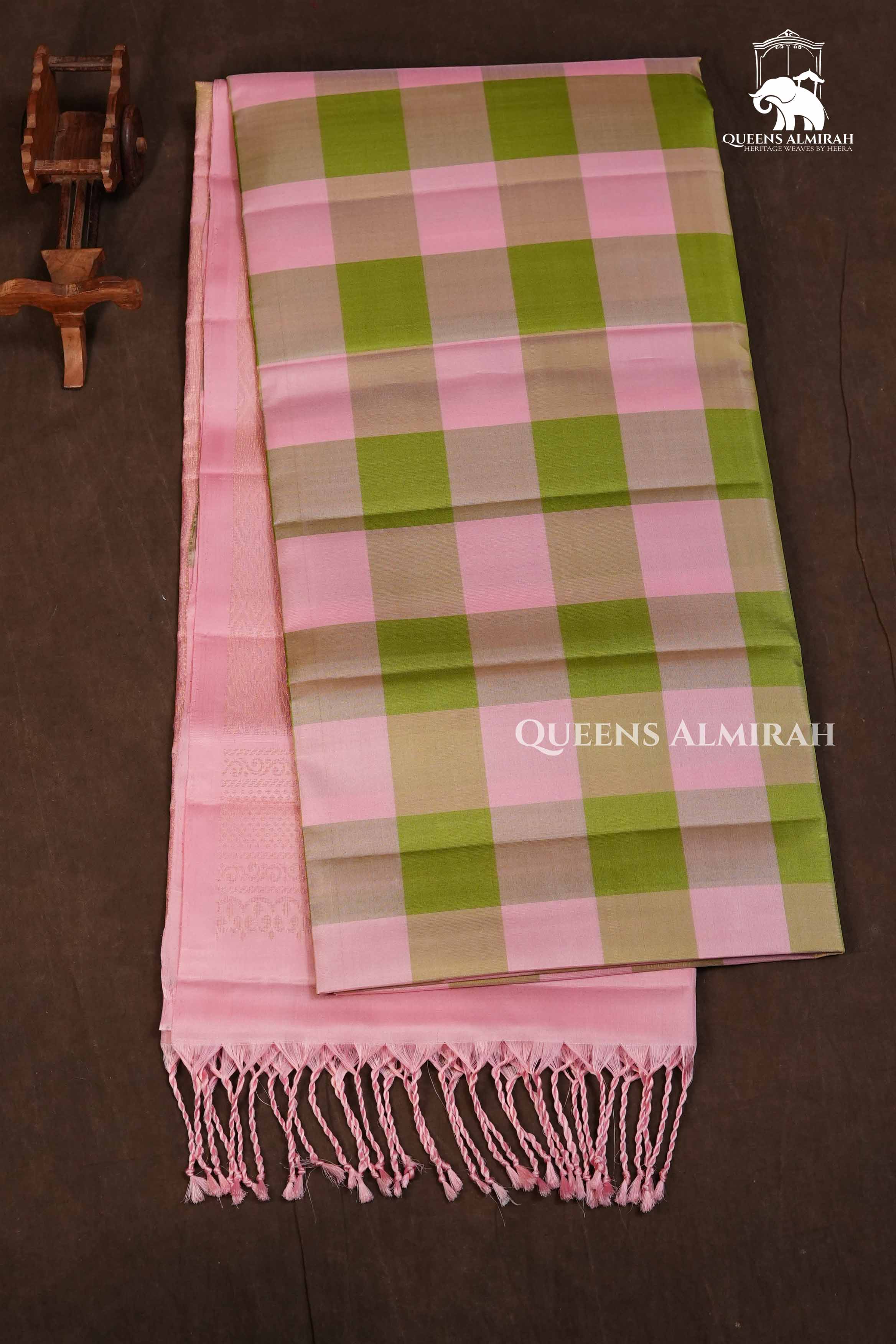 Pastel Pink With Green Yaanai Kattam Pure Soft Silk Saree