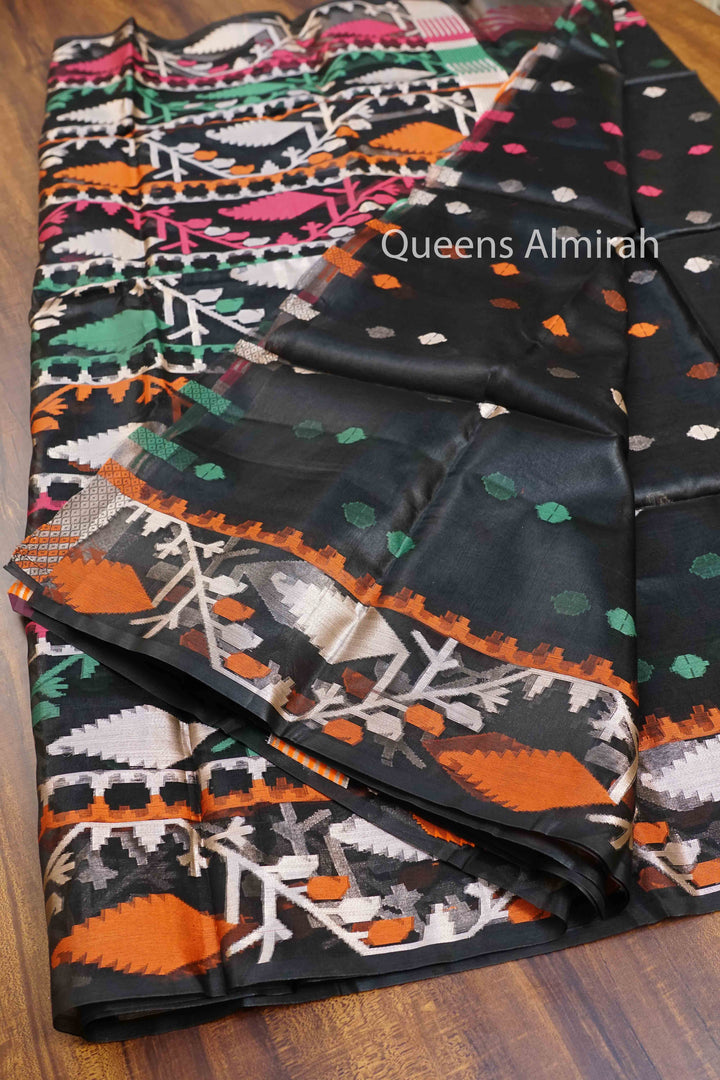 BLACK MUSLIN JAMDANI SAREE - Queens Jewel Emporium