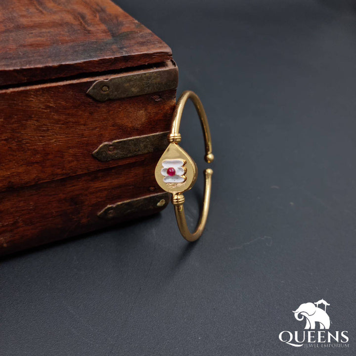 KANDHAN VEL KADA - Queens Jewel Emporium