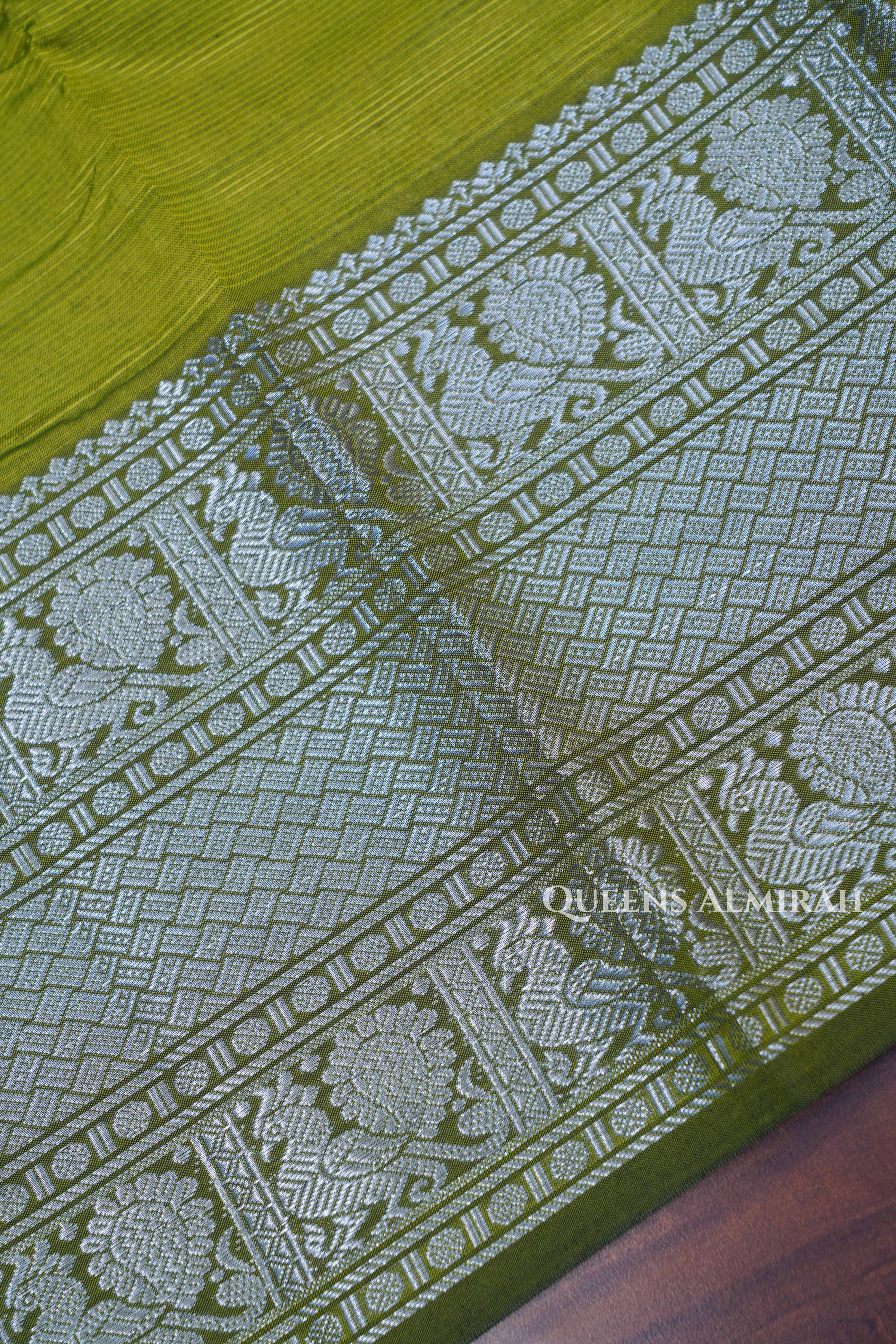 Yellowish Green Mangalgiri Saree