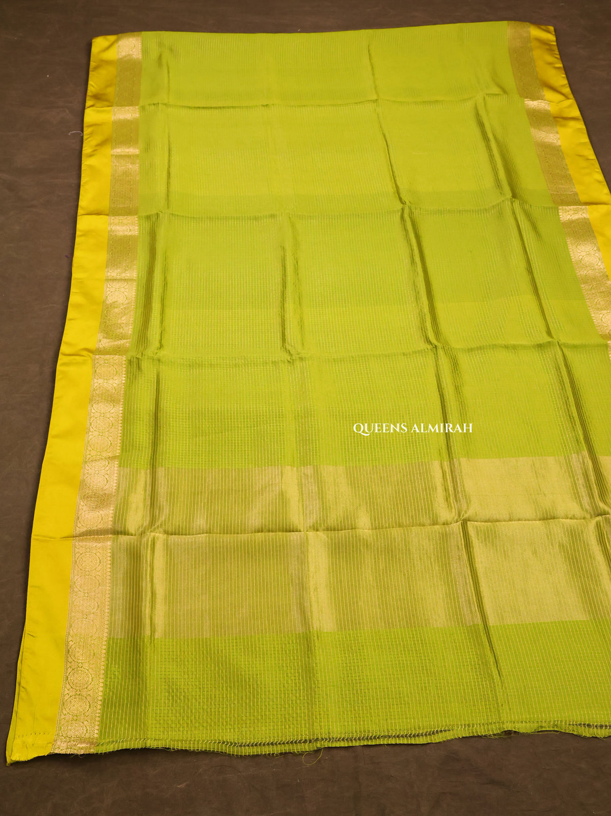 Parrot Green Maheshwari Silk Saree