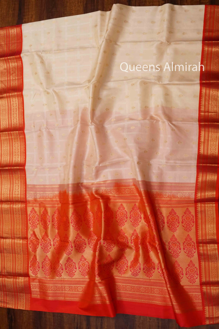 OFF WHITE WITH RED PURE KANCHIVARAM SILK SAREE - Queens Jewel Emporium