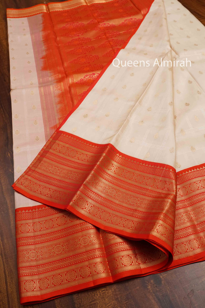 OFF WHITE WITH RED PURE KANCHIVARAM SILK SAREE - Queens Jewel Emporium