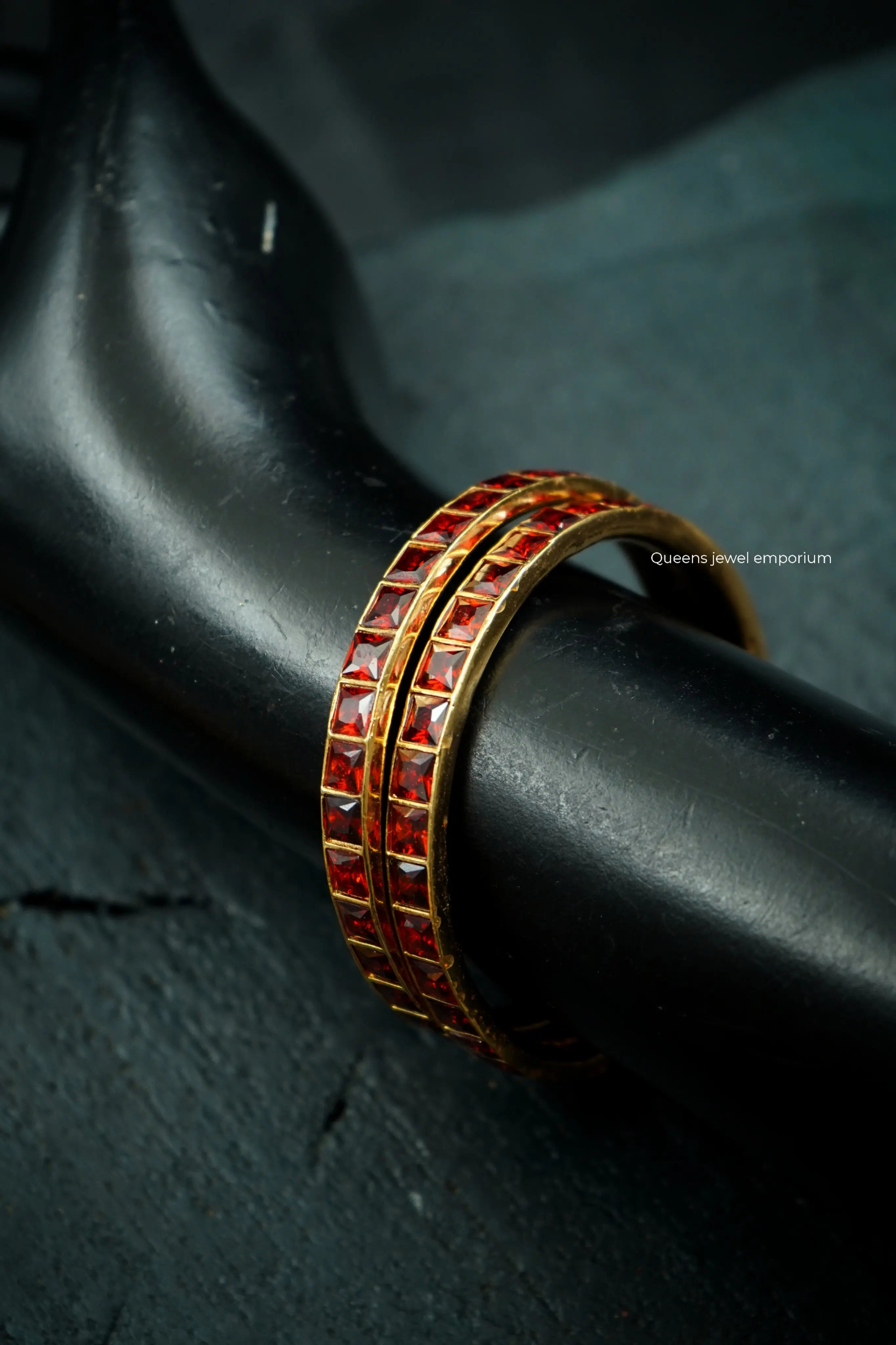 AATHIRA SATHURA BANGLES - GARNET - Queens Jewel Emporium