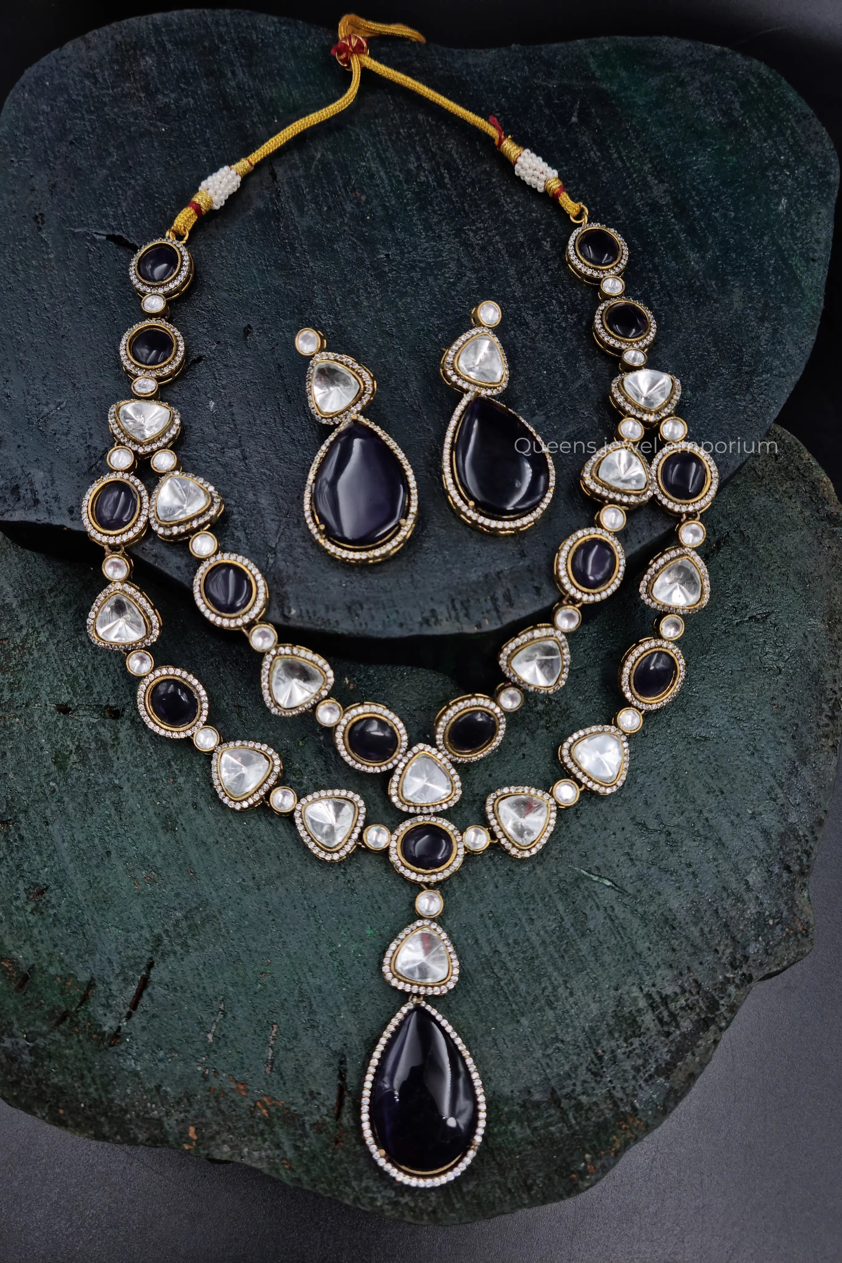 AHILYADEVI LOOK - Queens Jewel Emporium