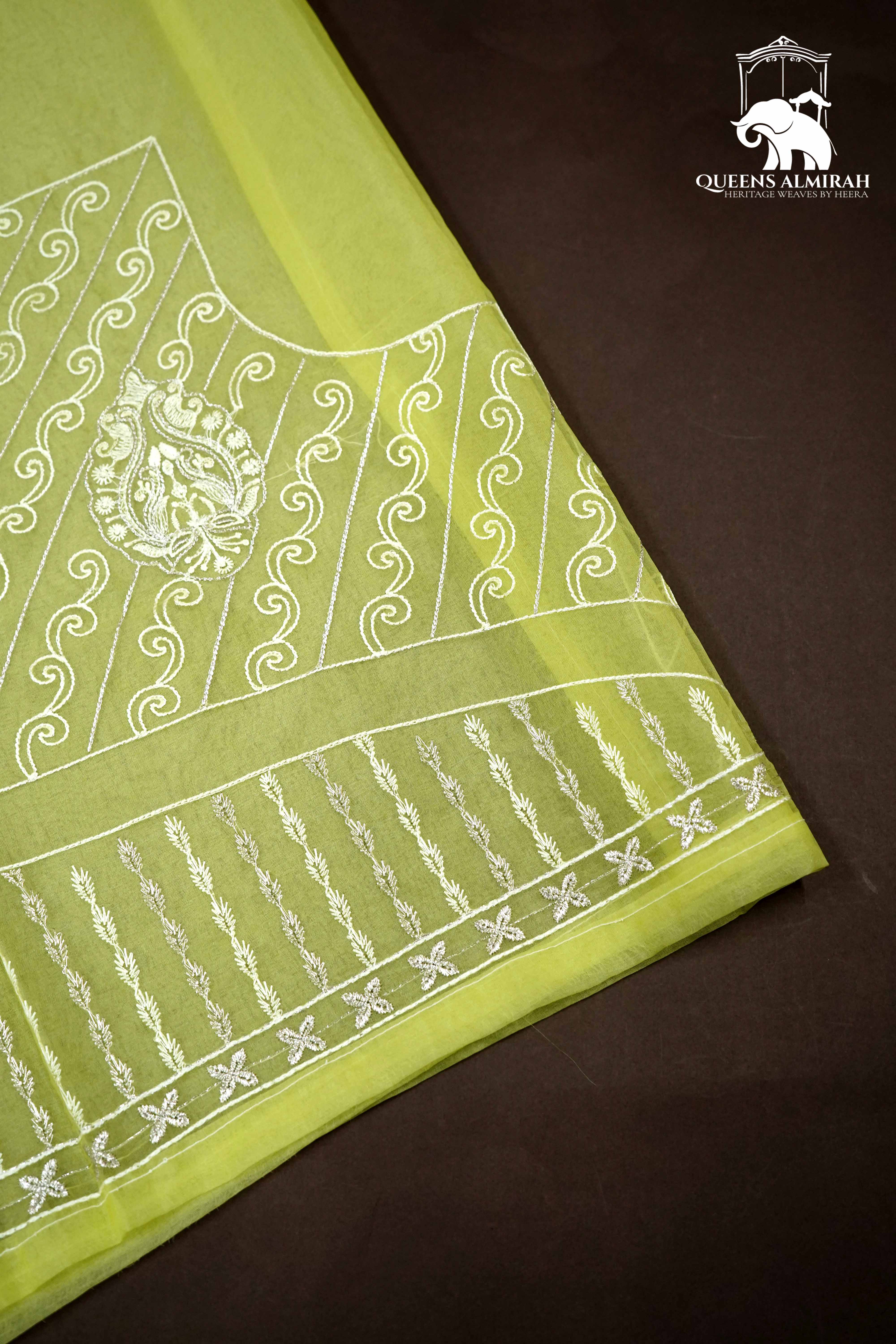 APPLE GREEN WITH SCALLOP BORDER ORGANZA SAREE - Queens Jewel Emporium