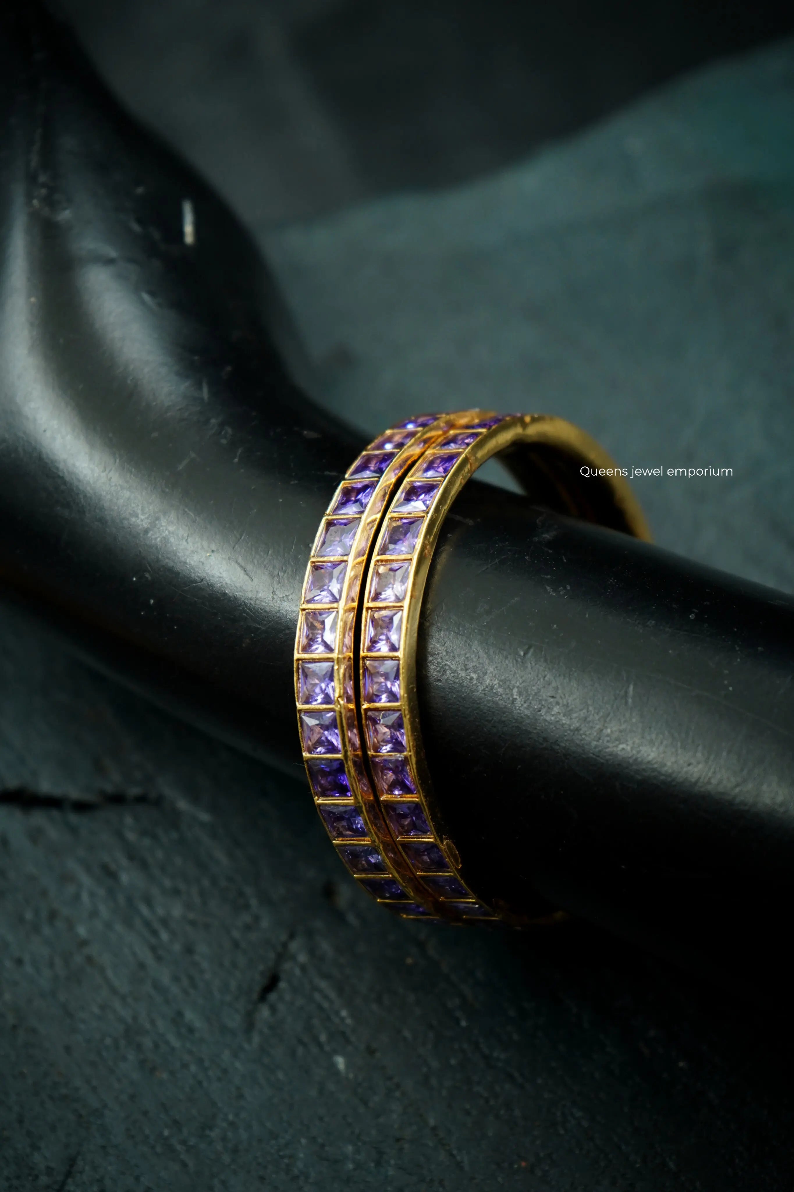 AVANIKA SATHURA BANGLE - PURPLE - Queens Jewel Emporium
