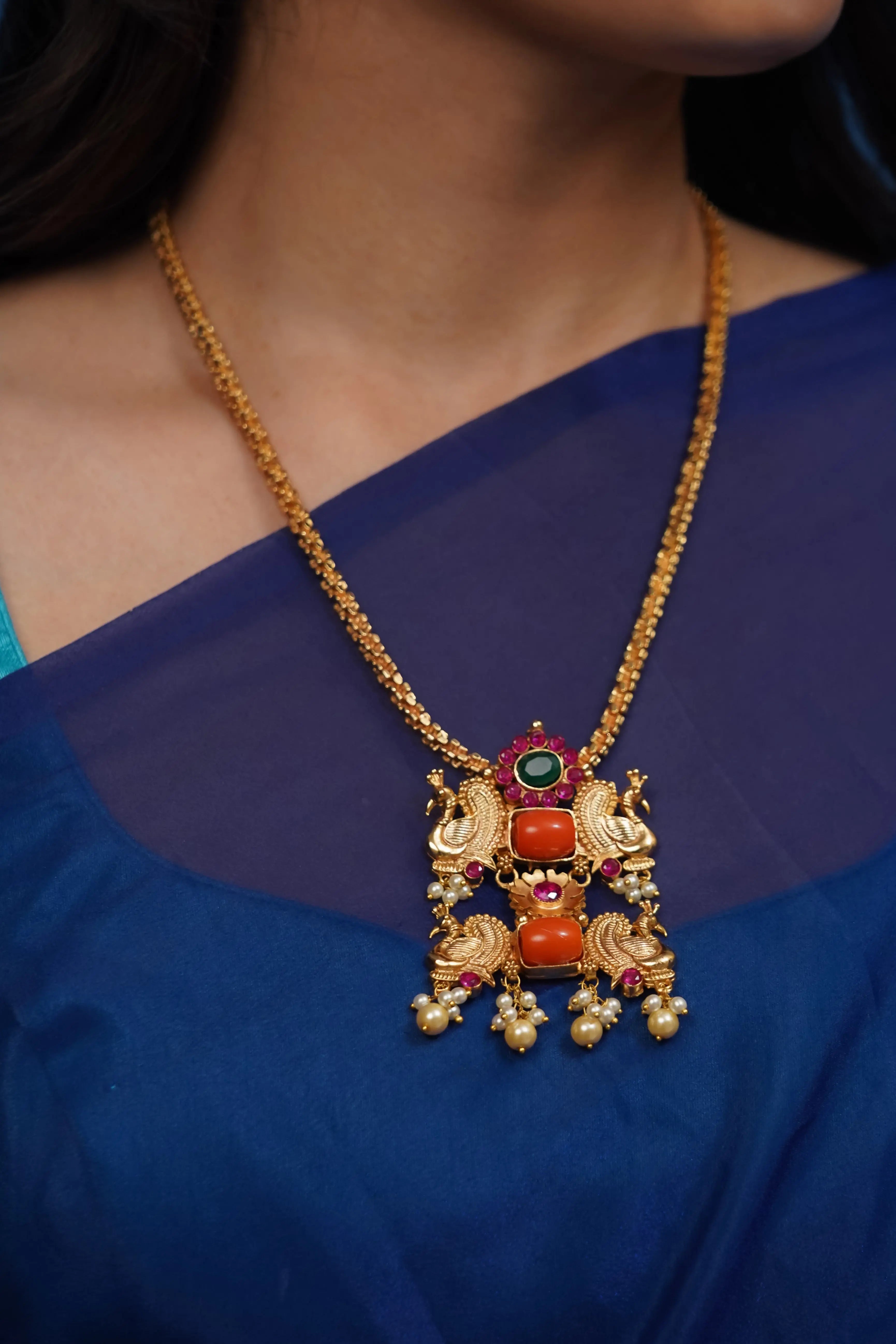 Aathira Pendant Queens_collections_add