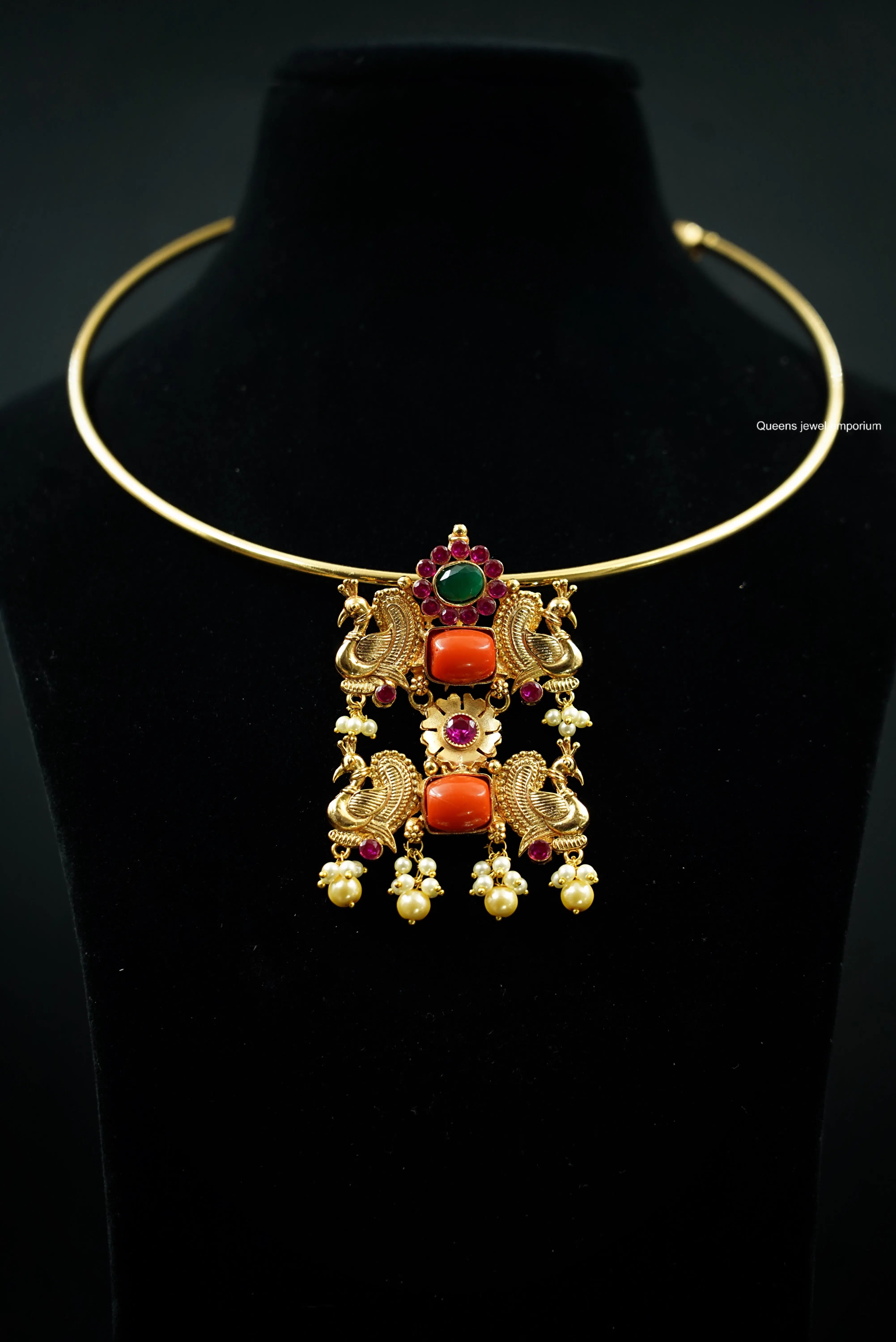 Aathira Pendant Queens_collections_add