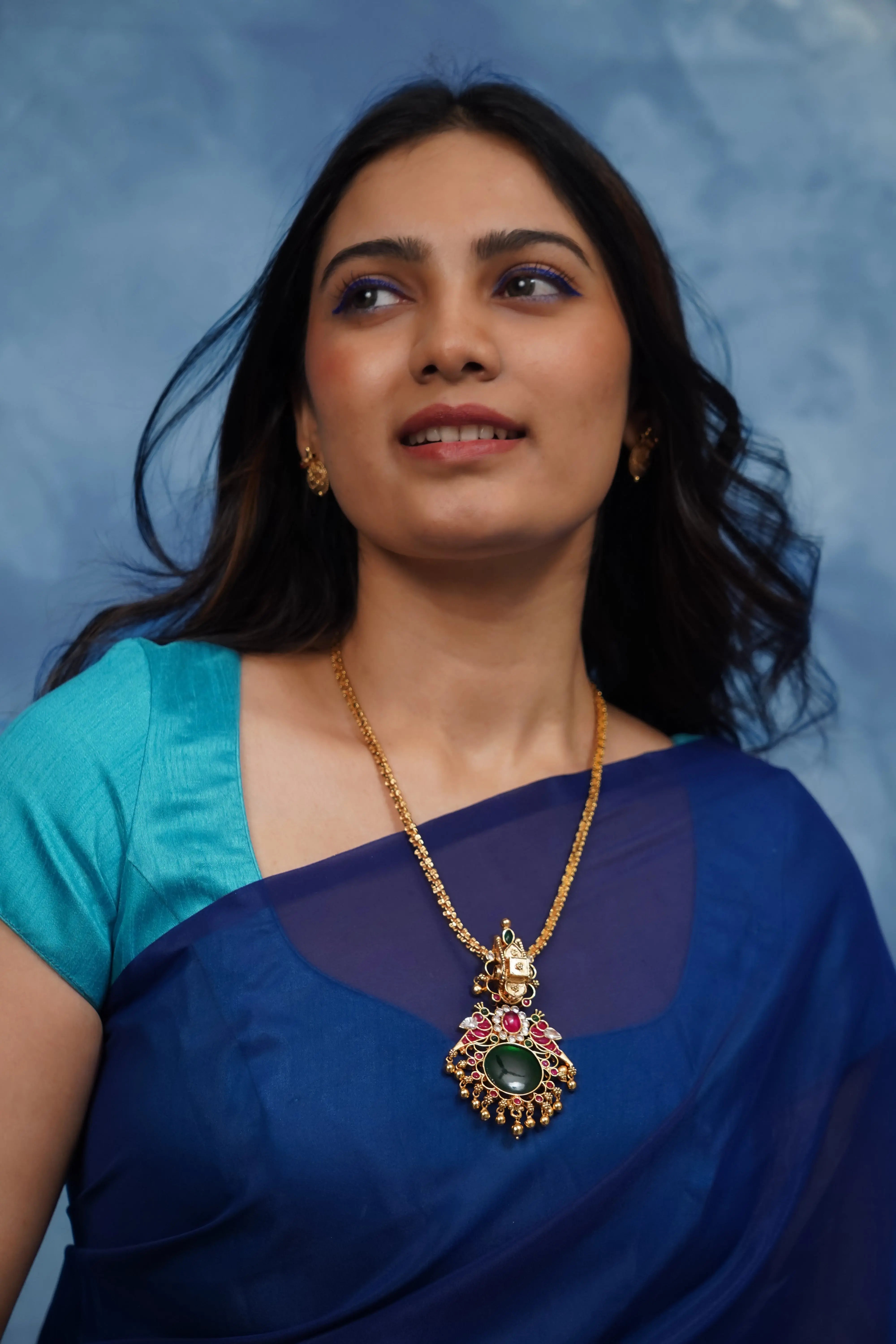 Aribitha Pendant Queens_collections_add