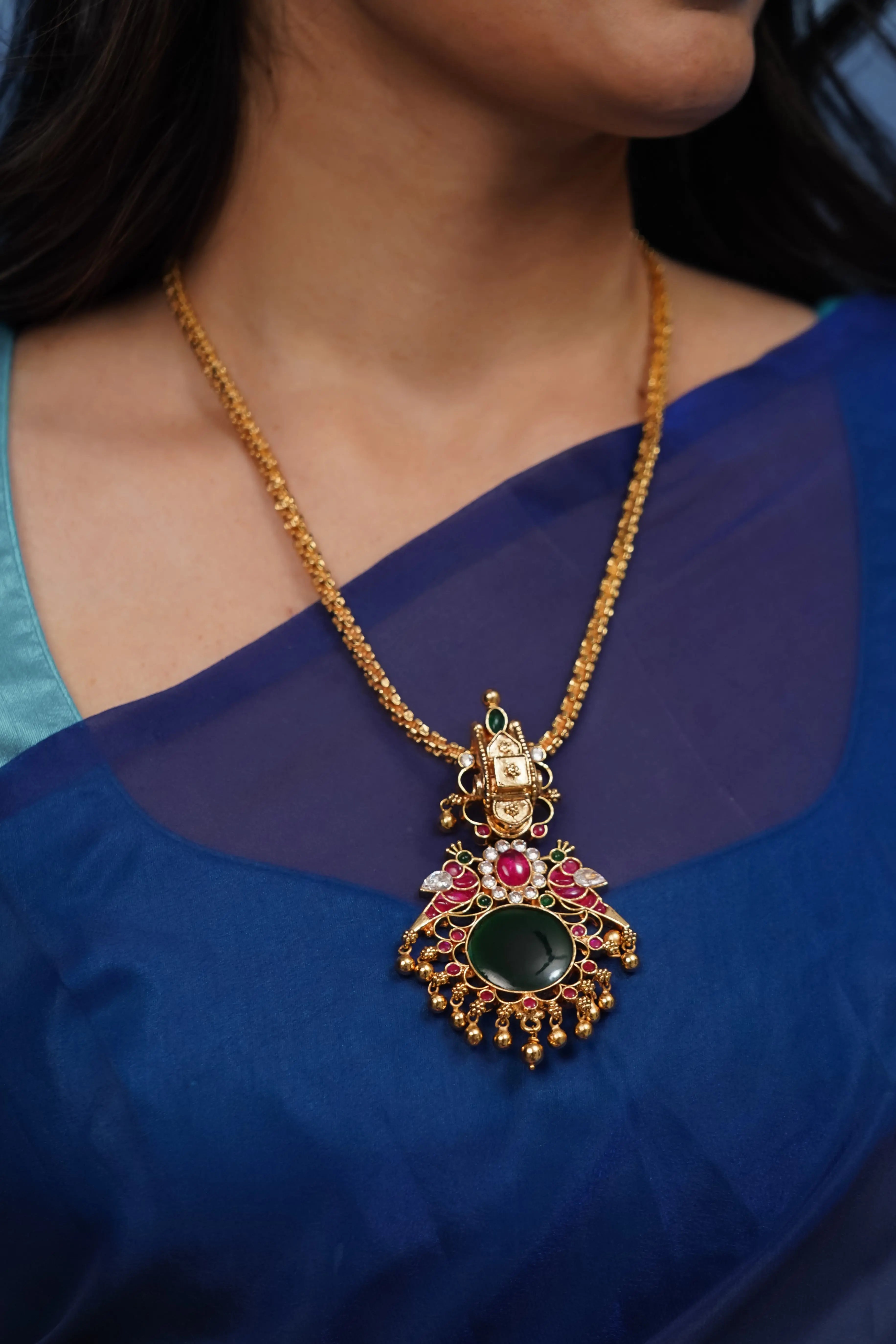 Aribitha Pendant Queens_collections_add