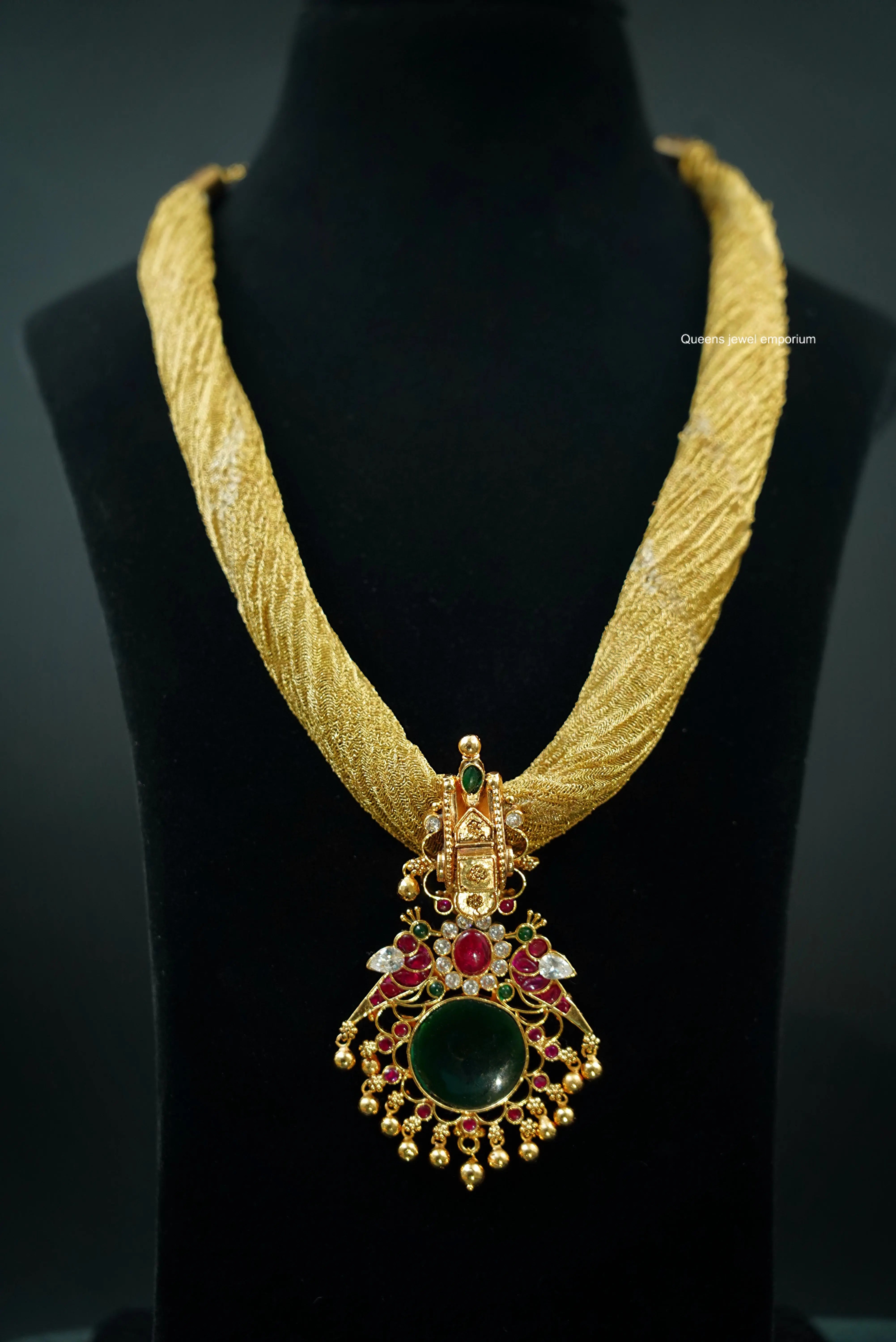 Aribitha Pendant Queens_collections_add