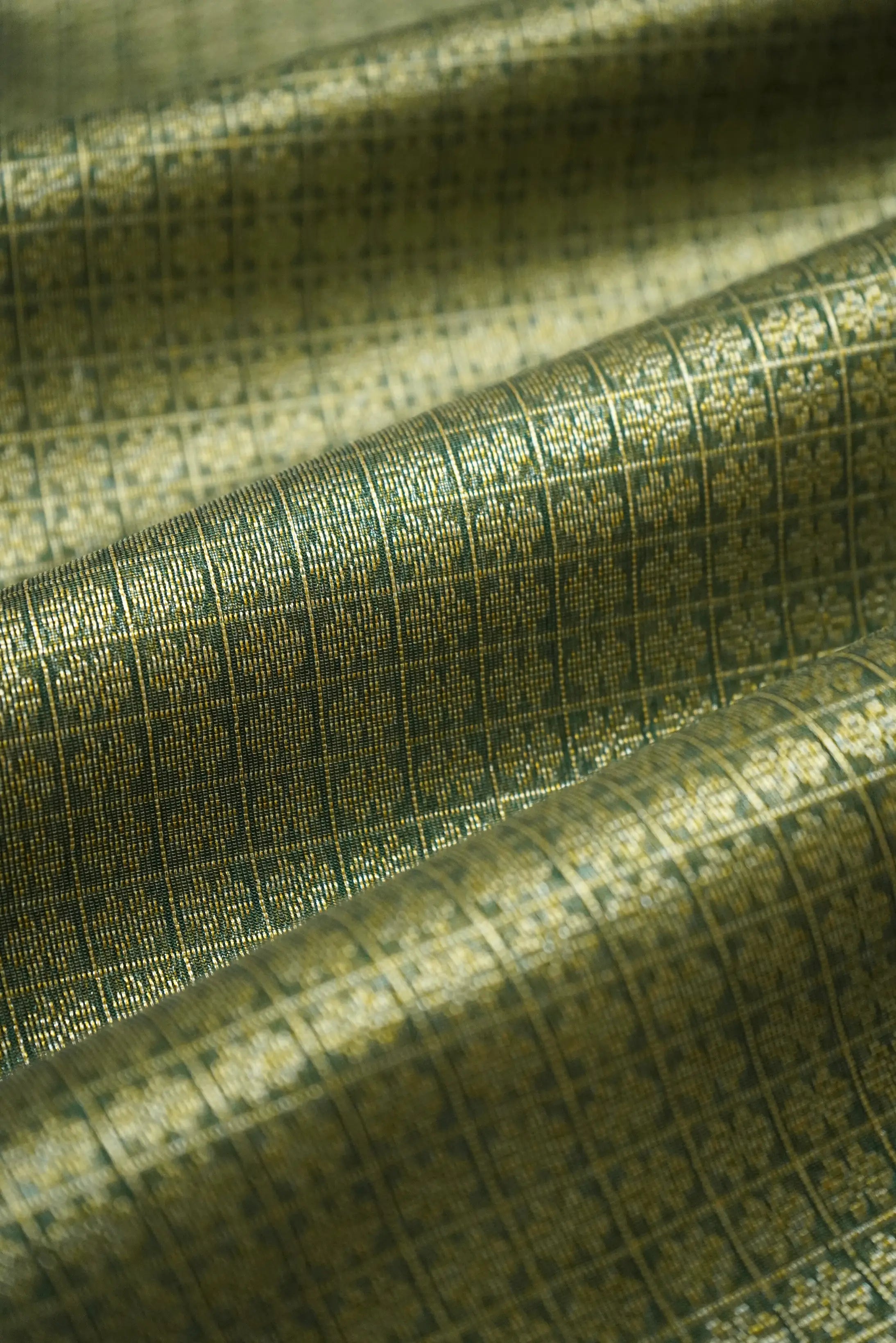 BANARASI SILK  - ARMY GREEN WITH DUNE WOVEN BORDER SILK COTTON SAREE - Queens Jewel Emporium