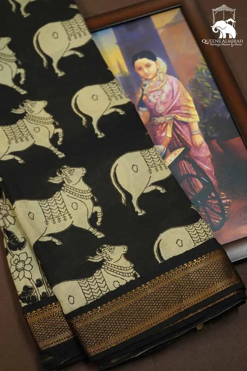 BRIGHT GREY WITH BLACK AND GOLDEN BORDER MANGALGIRI SAREE - Queens Jewel Emporium