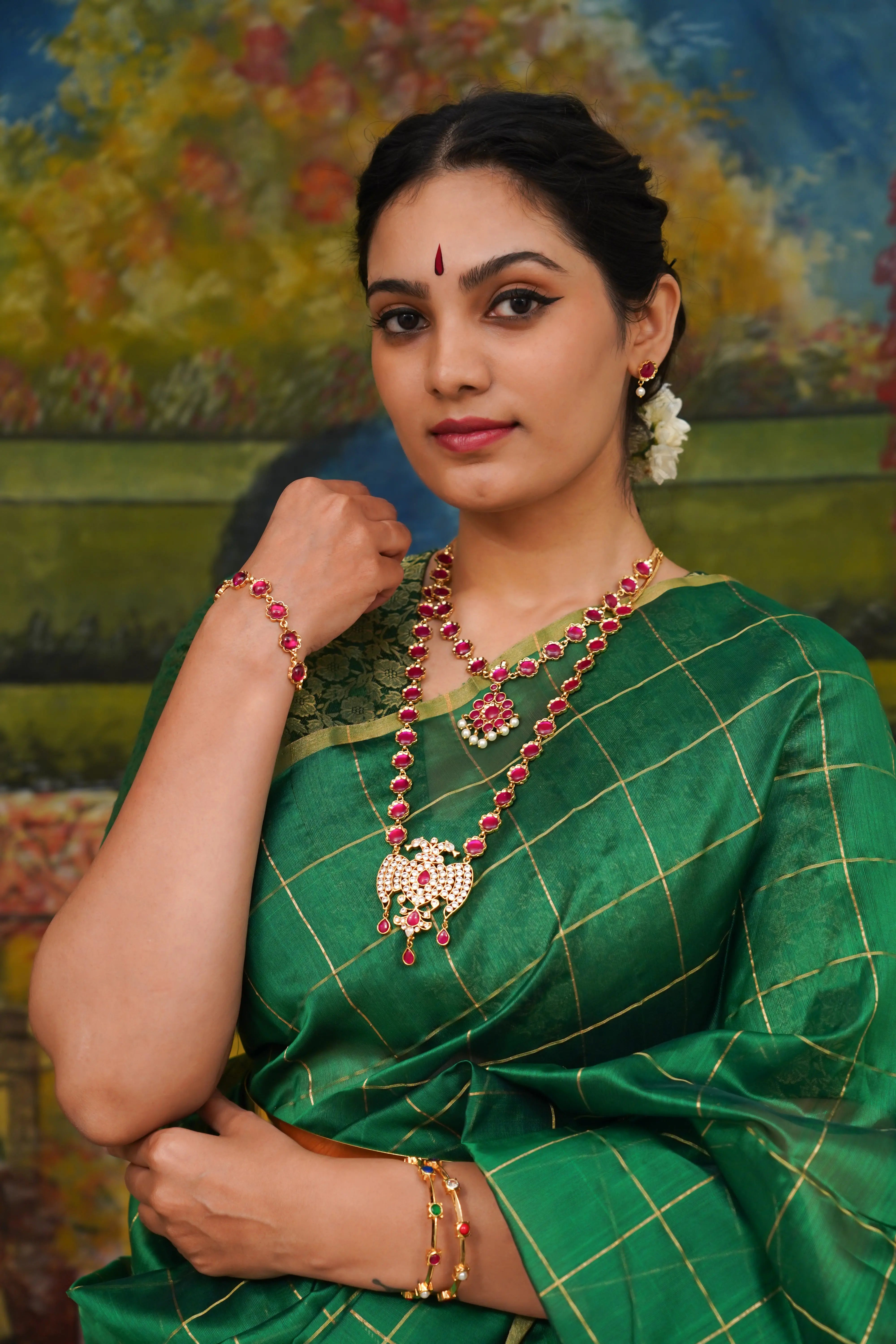 Banumathi bracelet Queens_aadi