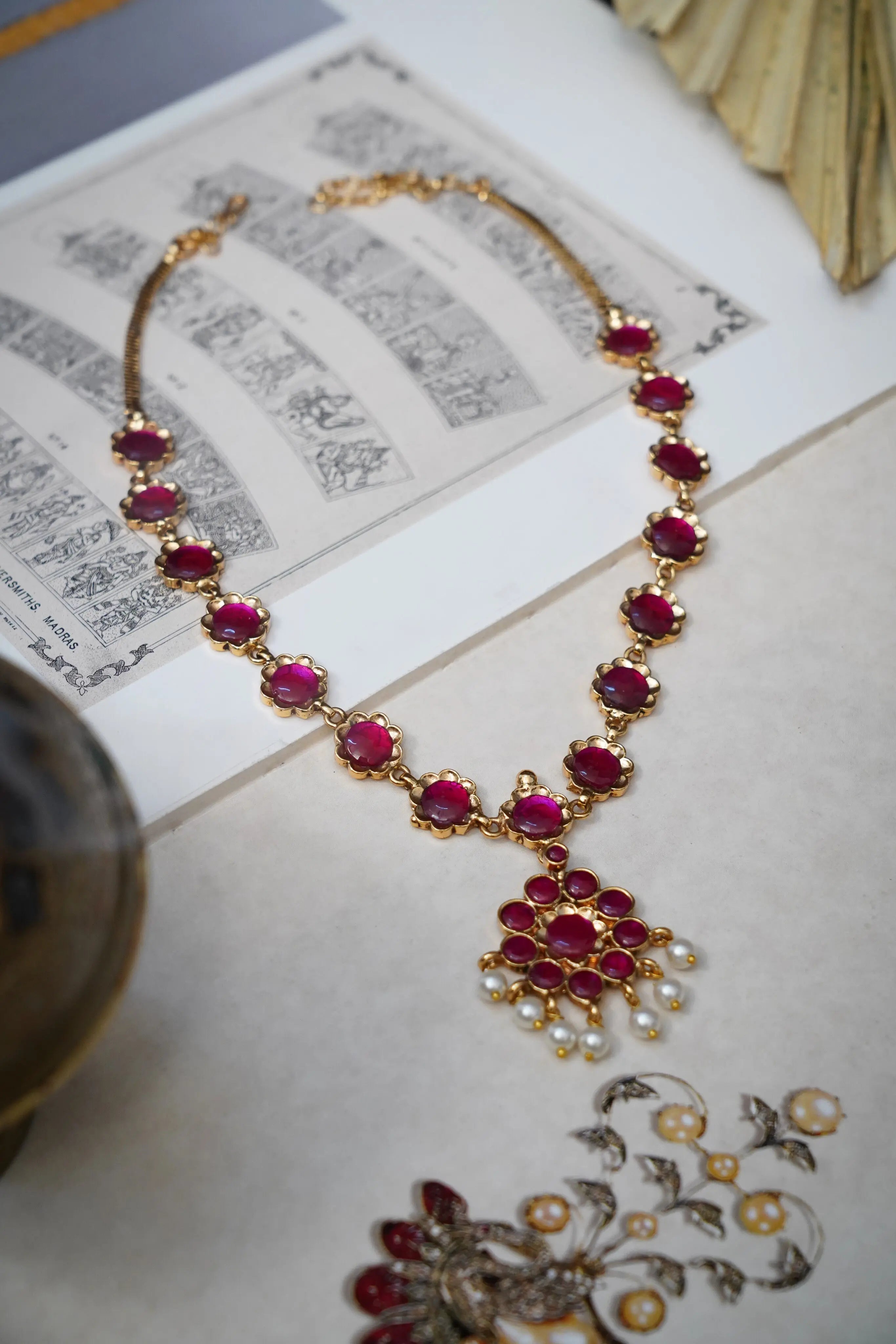 Banumathi necklace Queens_aadi