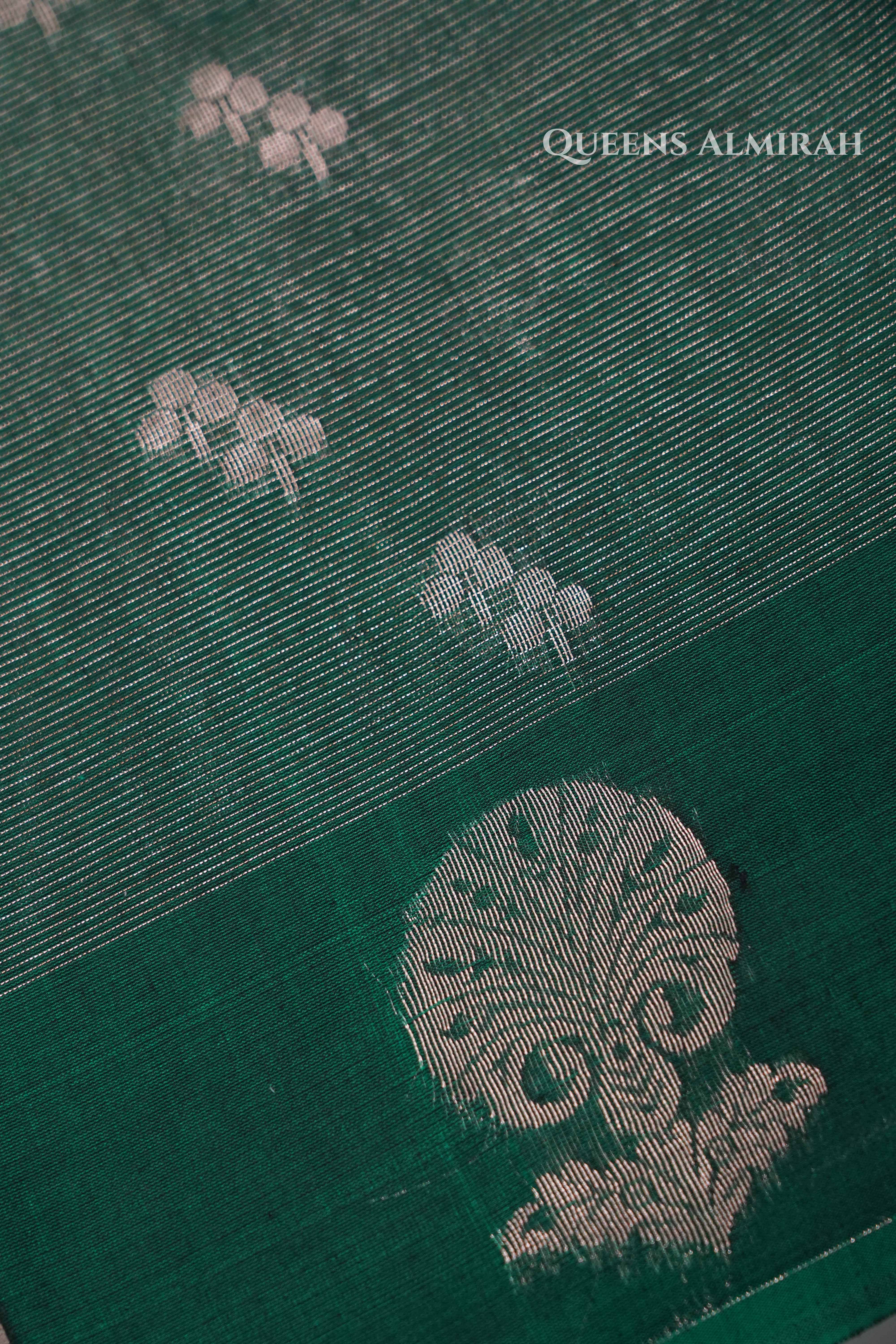 Bottle Green Pure Silk Cotton Saree QUEENS ALMIRAH