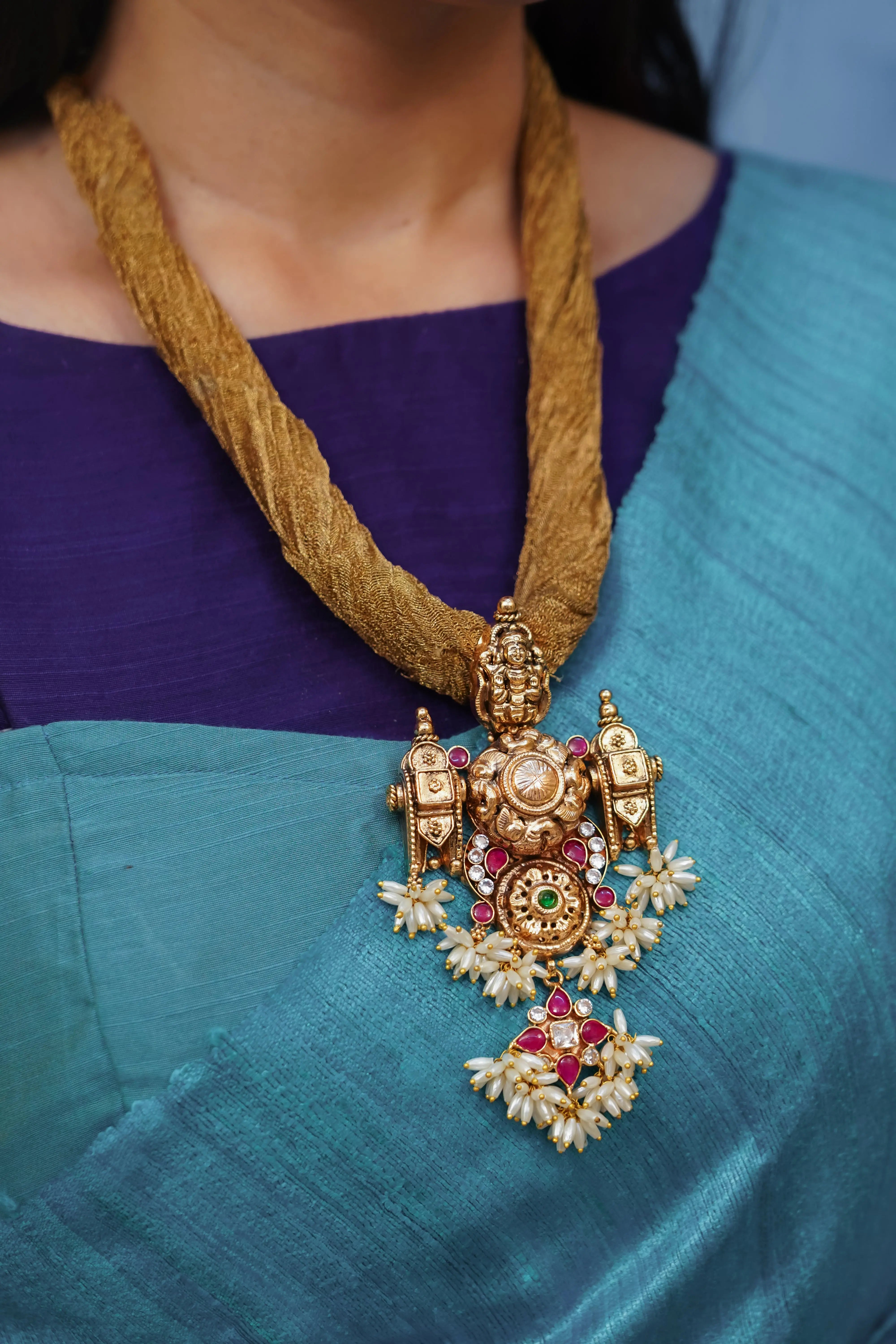 CHARITHA PENDANT - Queens Jewel Emporium