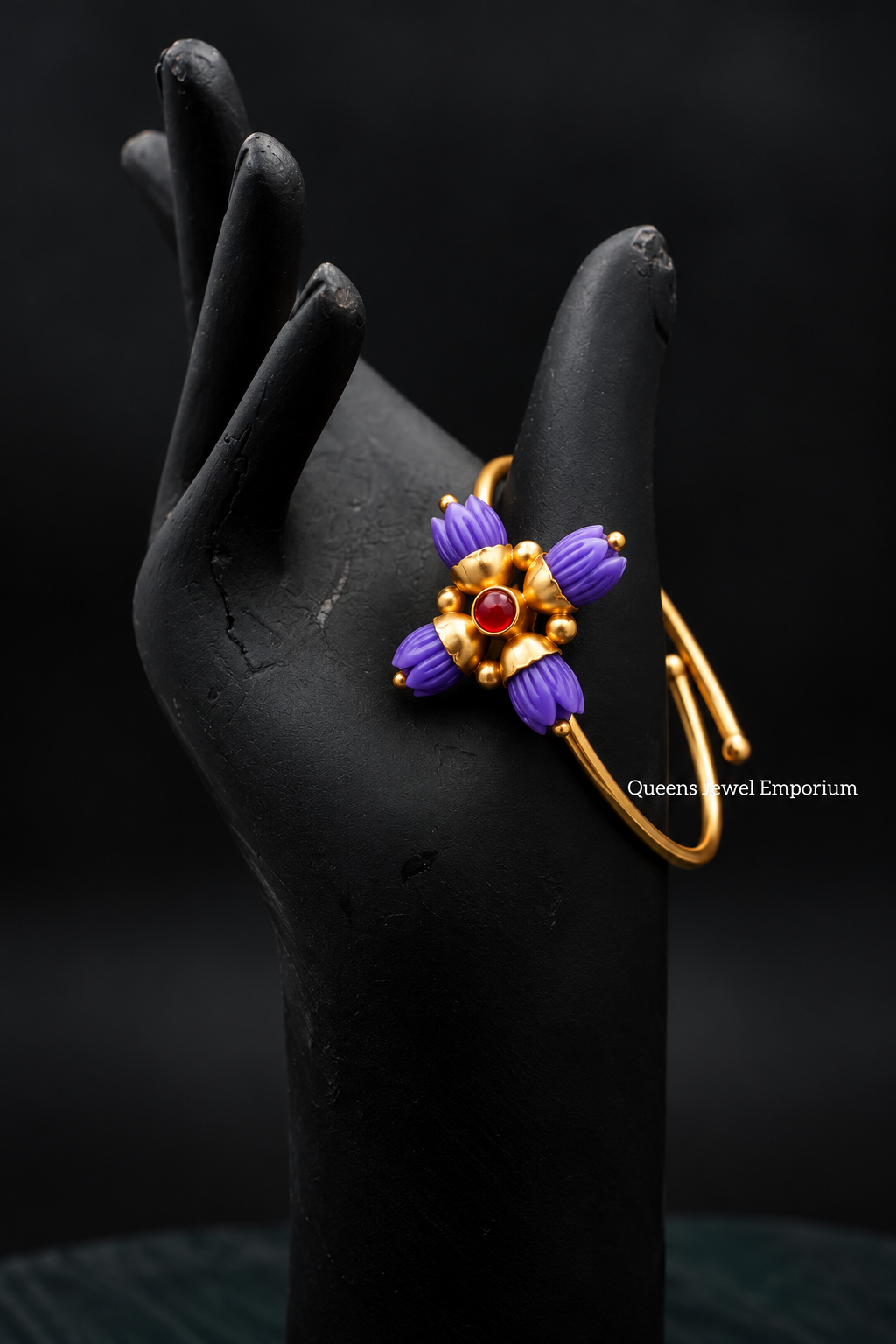 Pavalamalli Kada - Violet