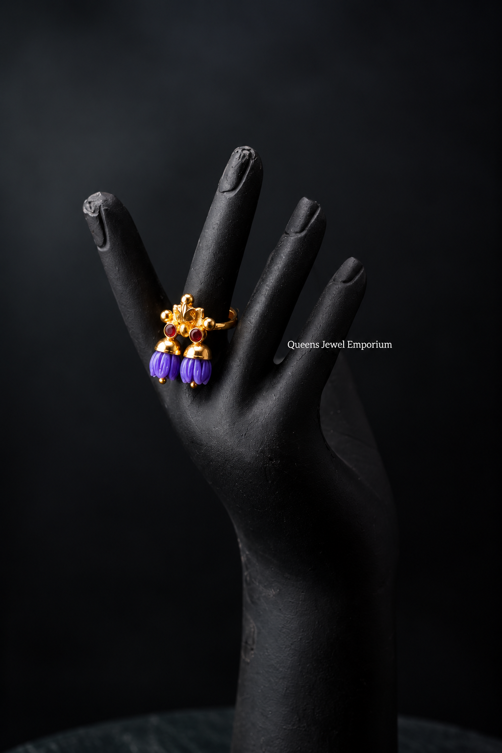 Pavalamalli Finger Ring - Violet