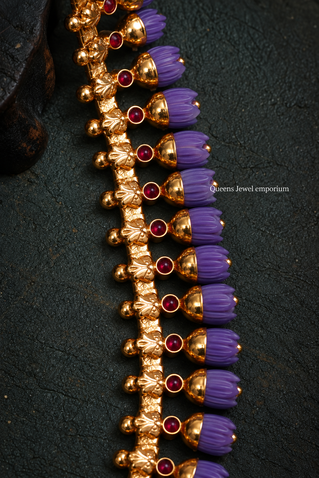 Pavalamalli Haram - Violet